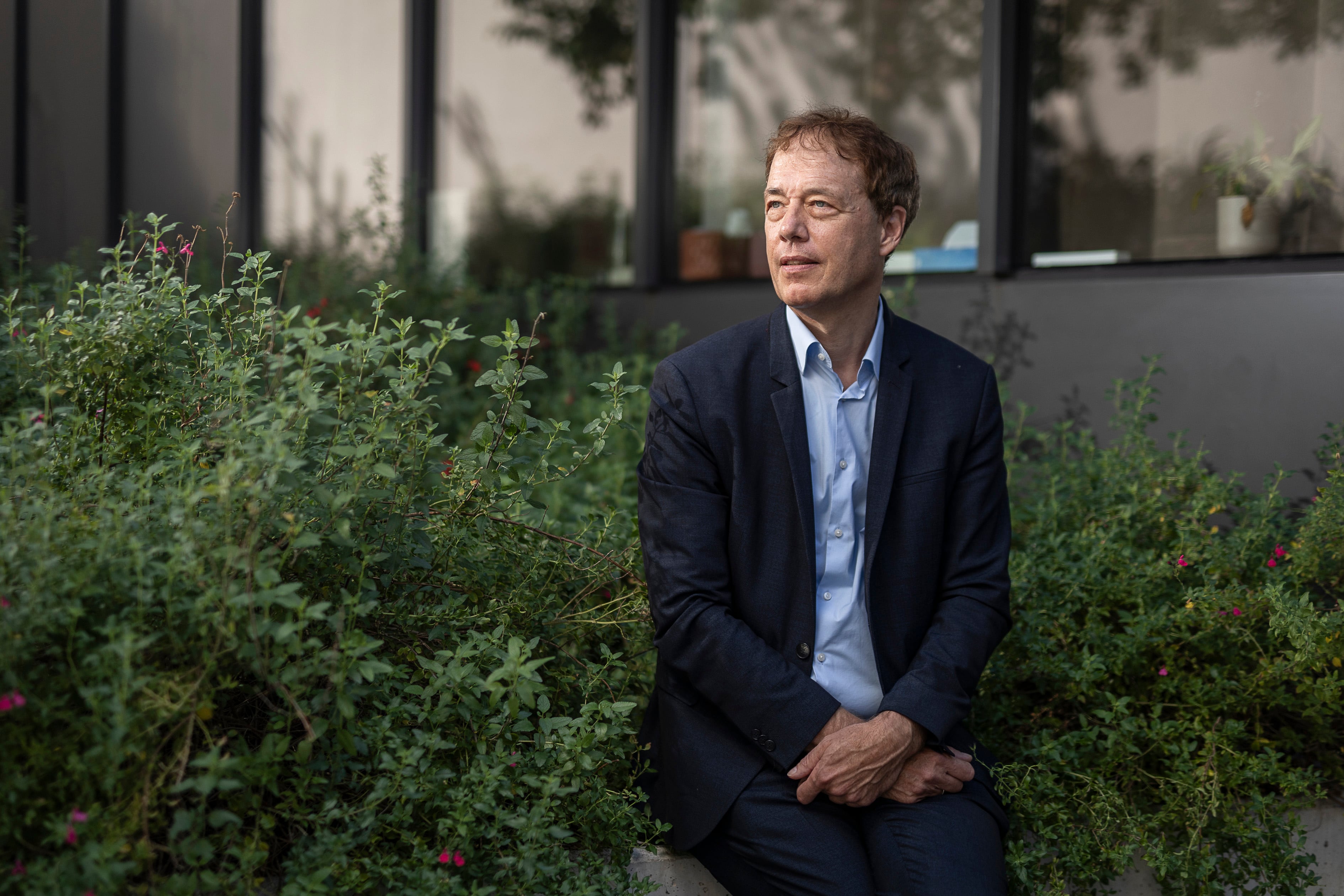 The German-American historian surveys the history of capitalism in a 1,400-page book.