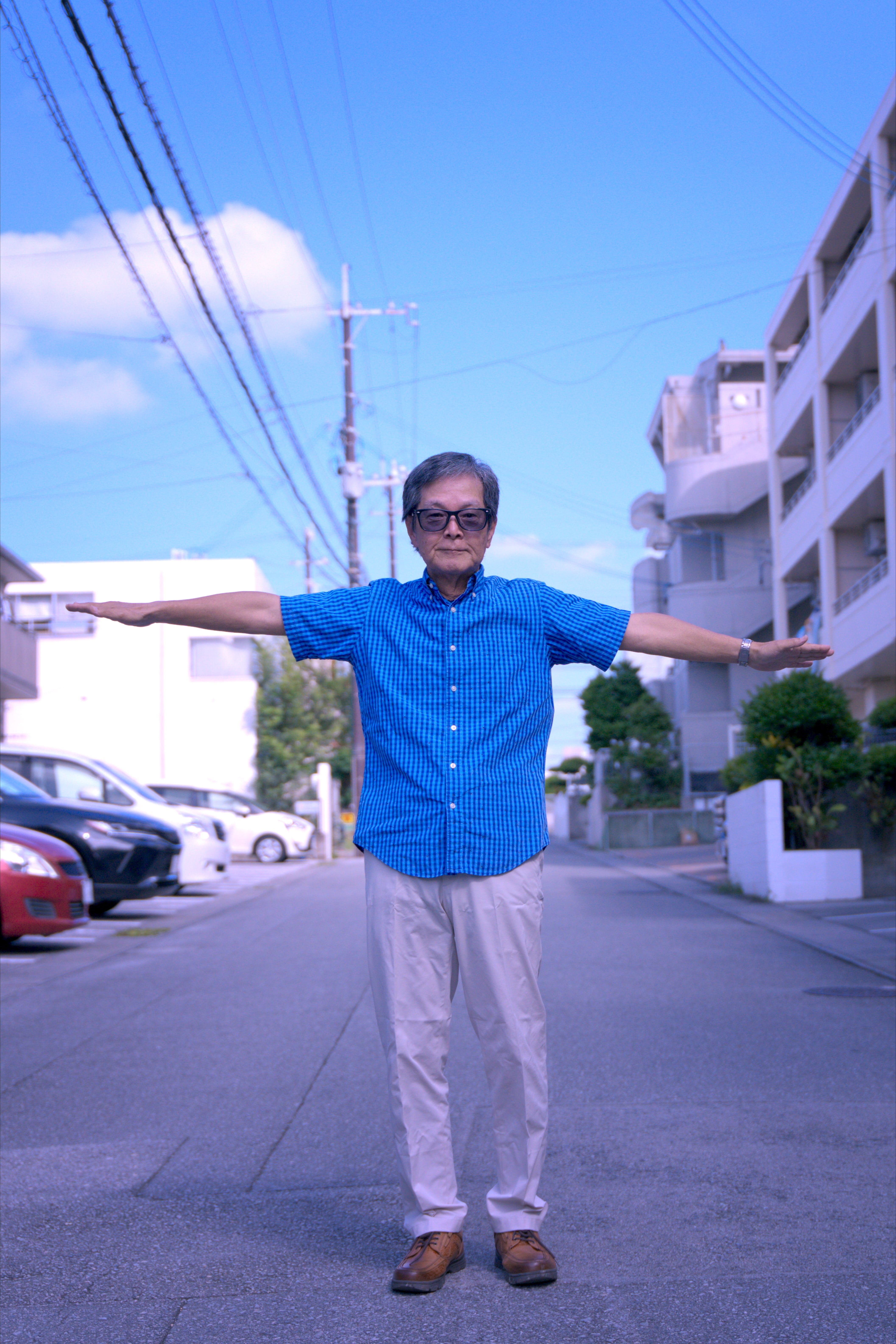 At home with Susumu Higa, the anti-war manga artist who does not have a phone or a car