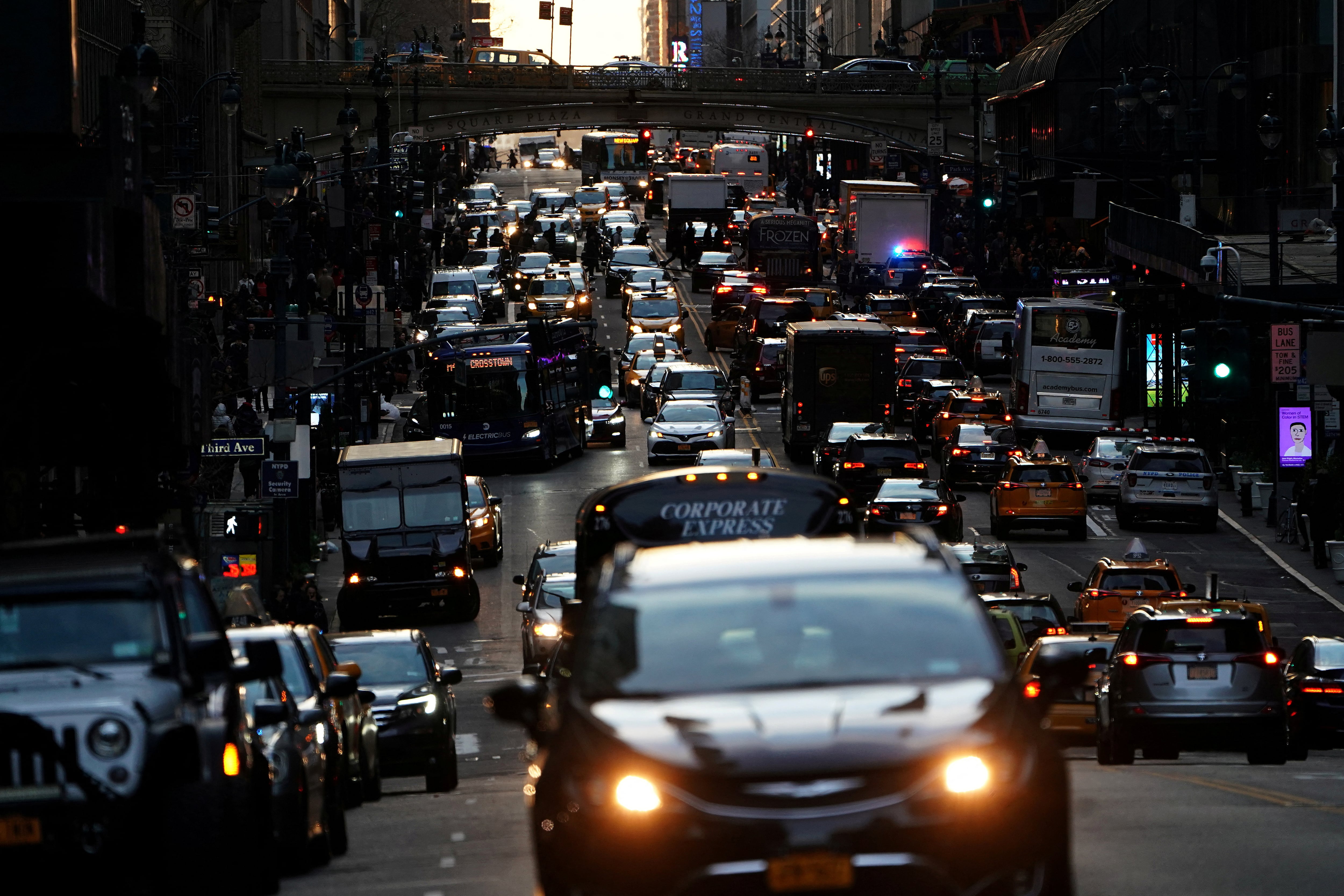 New York speeds up plan to charge $9 toll for driving into central Manhattan over Trump fears