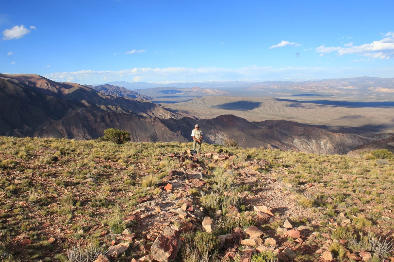 Spanish-Argentine expedition to verify whether a geoglyph located in the Andes via Google Earth is genuine