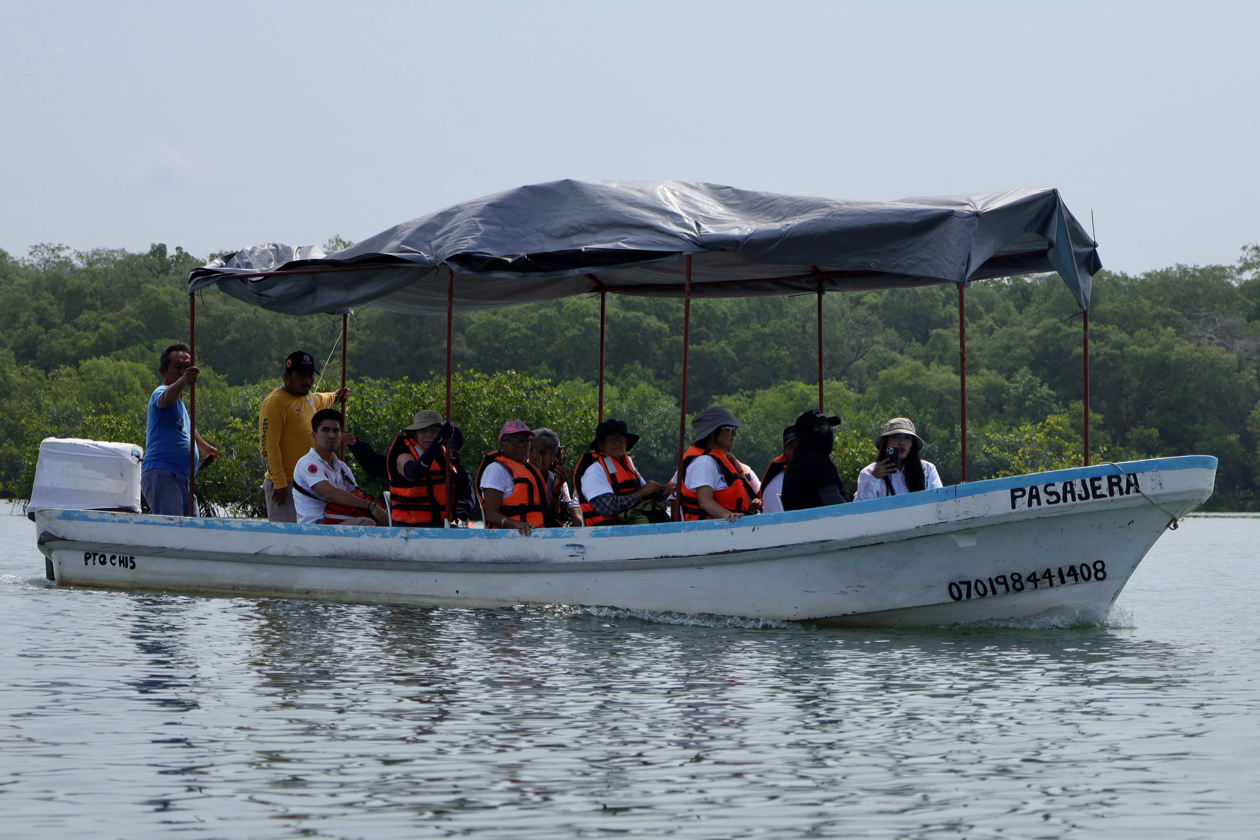 The seven trackers who traveled to Mexico to search for dozens of missing migrants