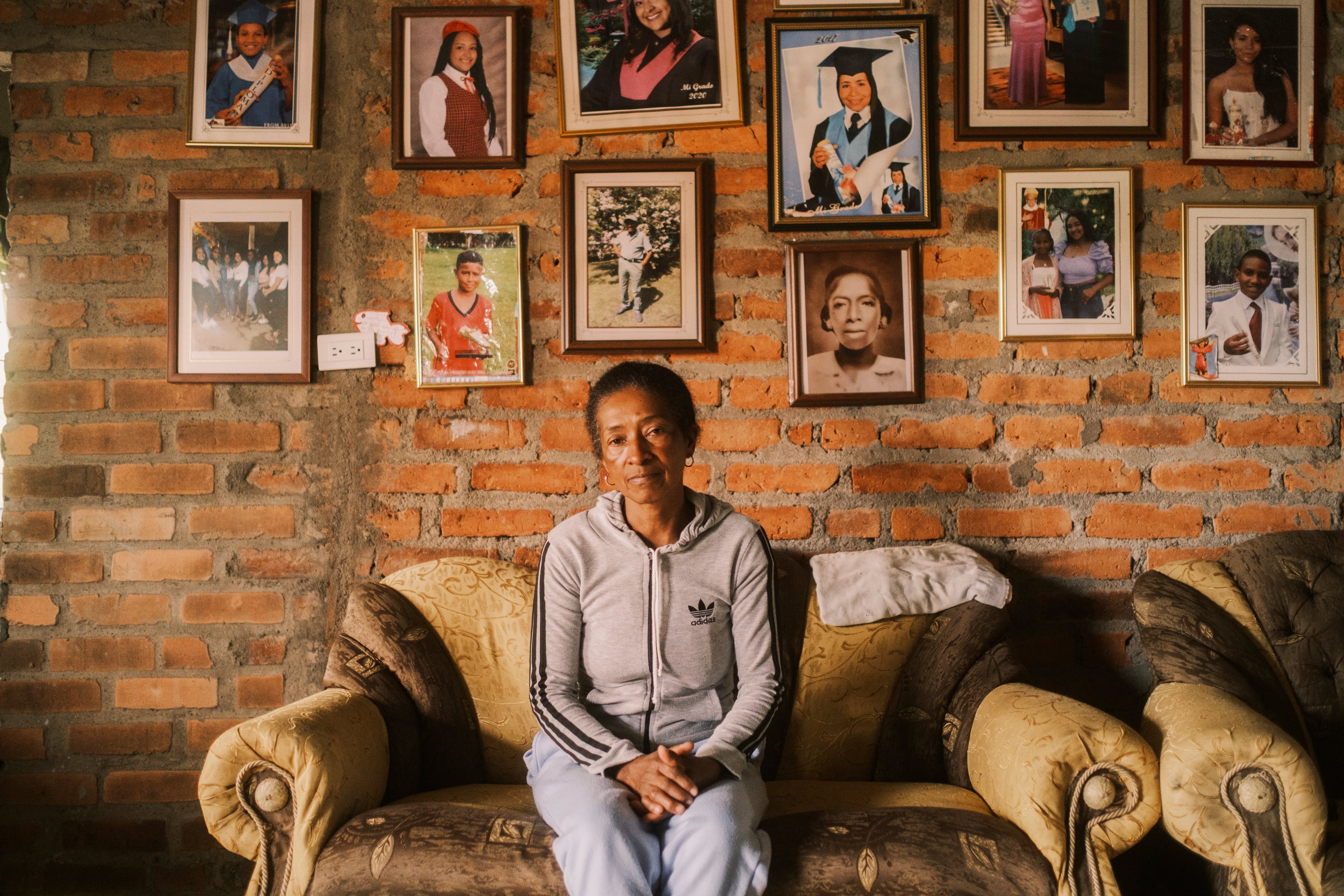 María Zenaida, aunt of Daniela Valencia, who was killed in a bomb attack on April 25 on the Pan-American Highway in Cauca.

