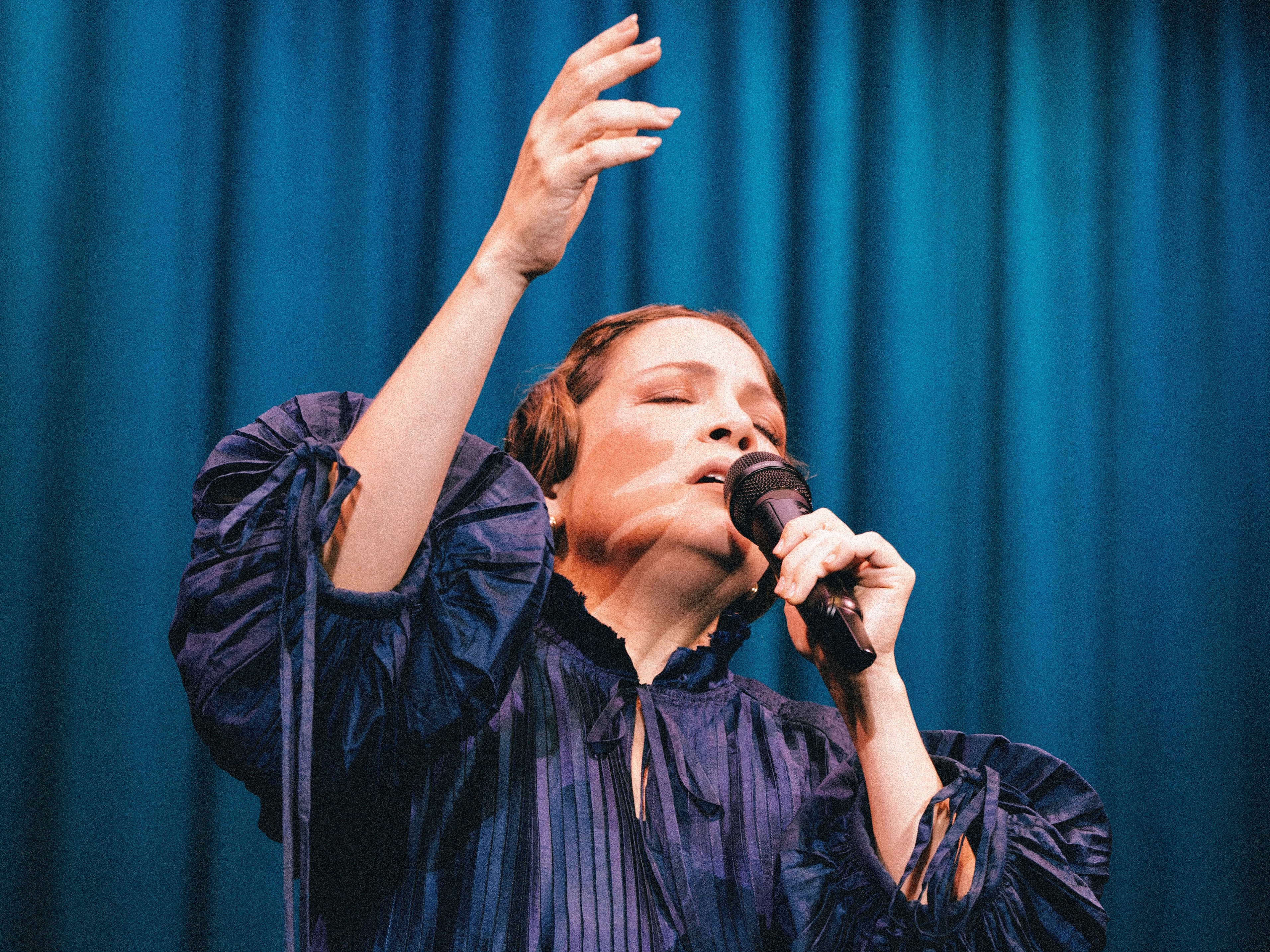 Natalia Lafourcade prepares for motherhood without letting go of her music