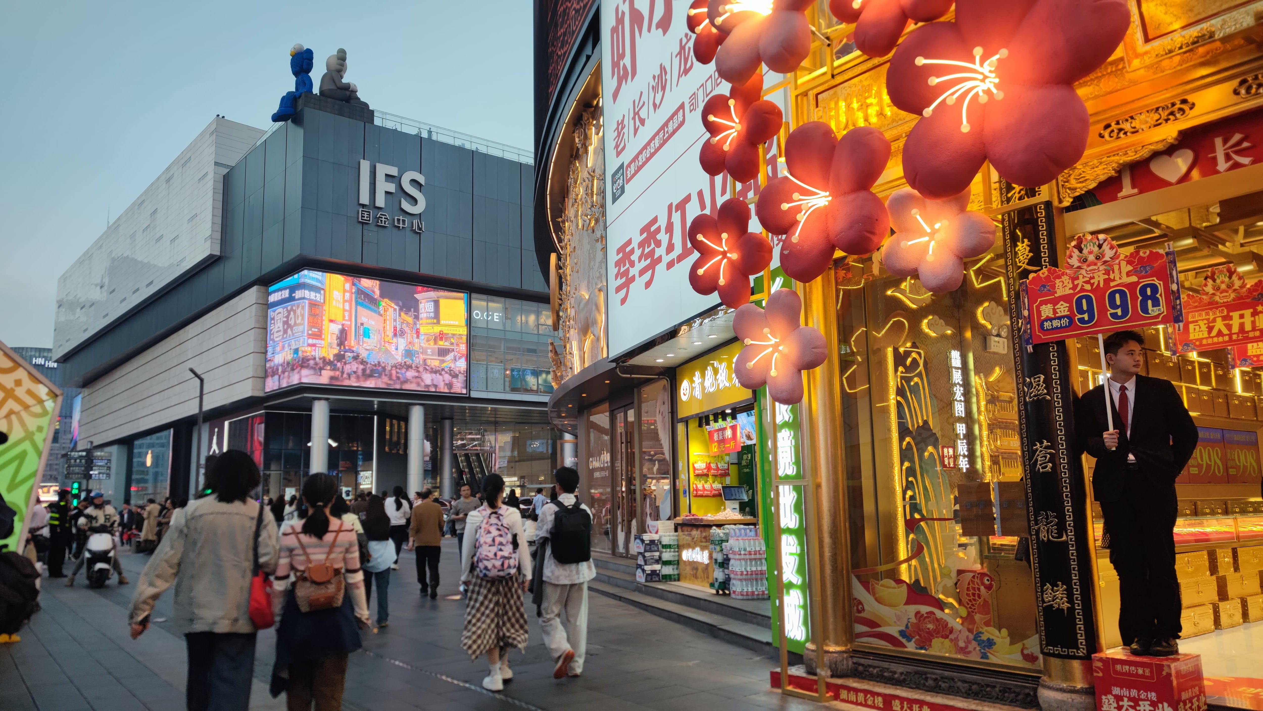 The cost of living and housing in China is forcing young people to move out of megacities    