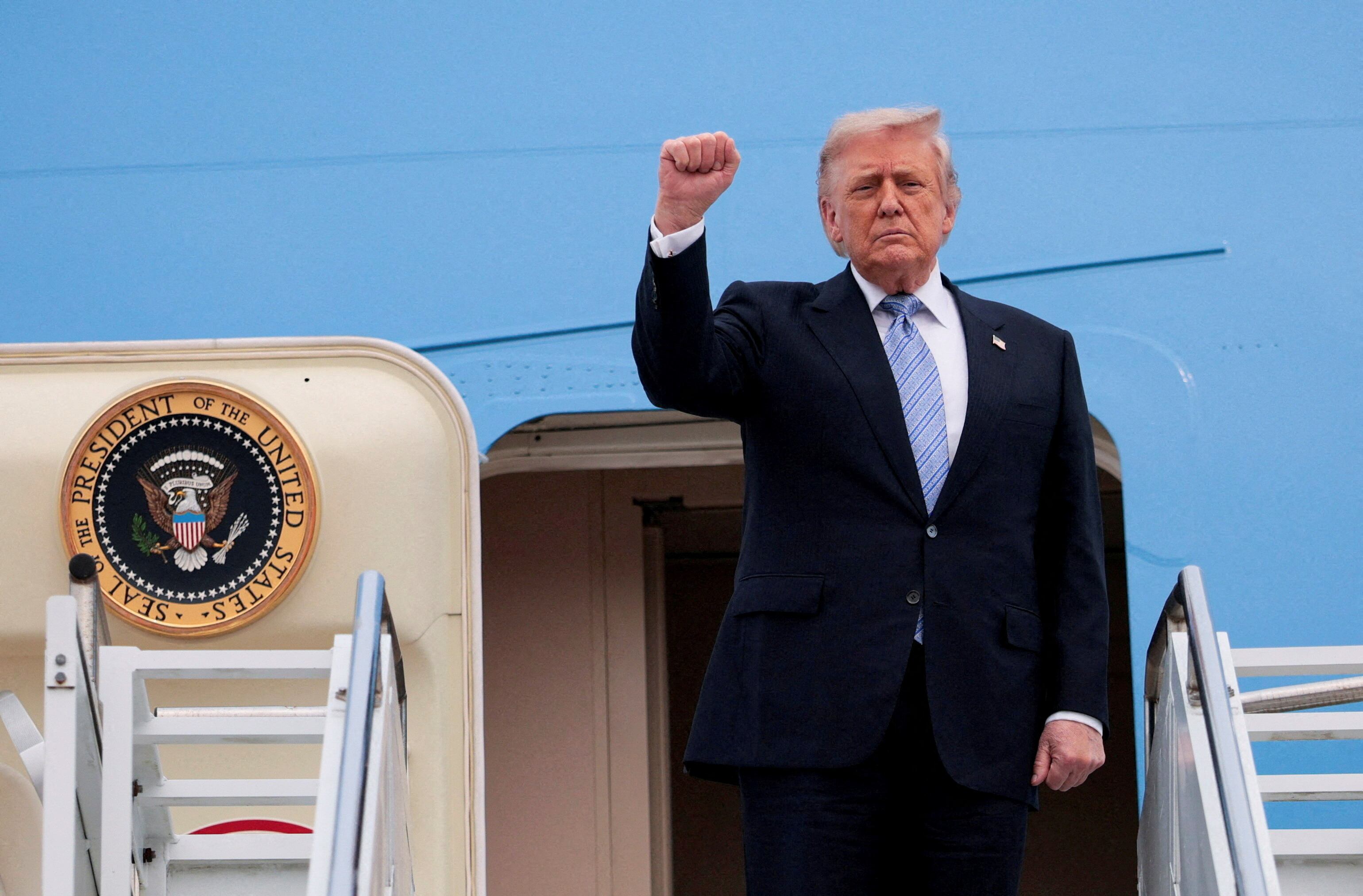 Trump discloses stock market investments that fuel concerns about conflict of interest