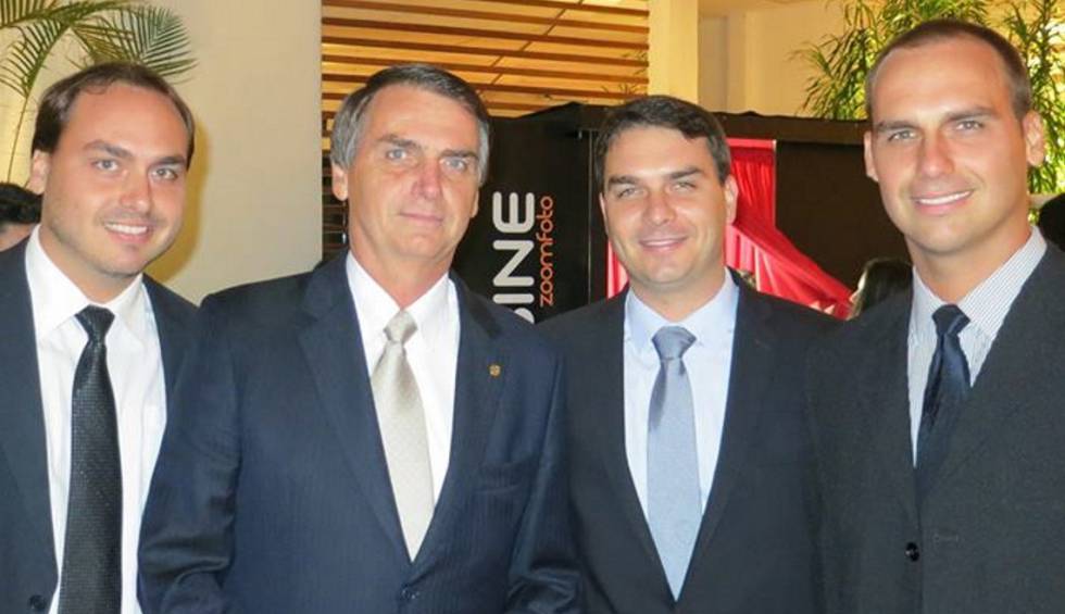 The Bolsonaros, a family at odds with the Brazilian justice system