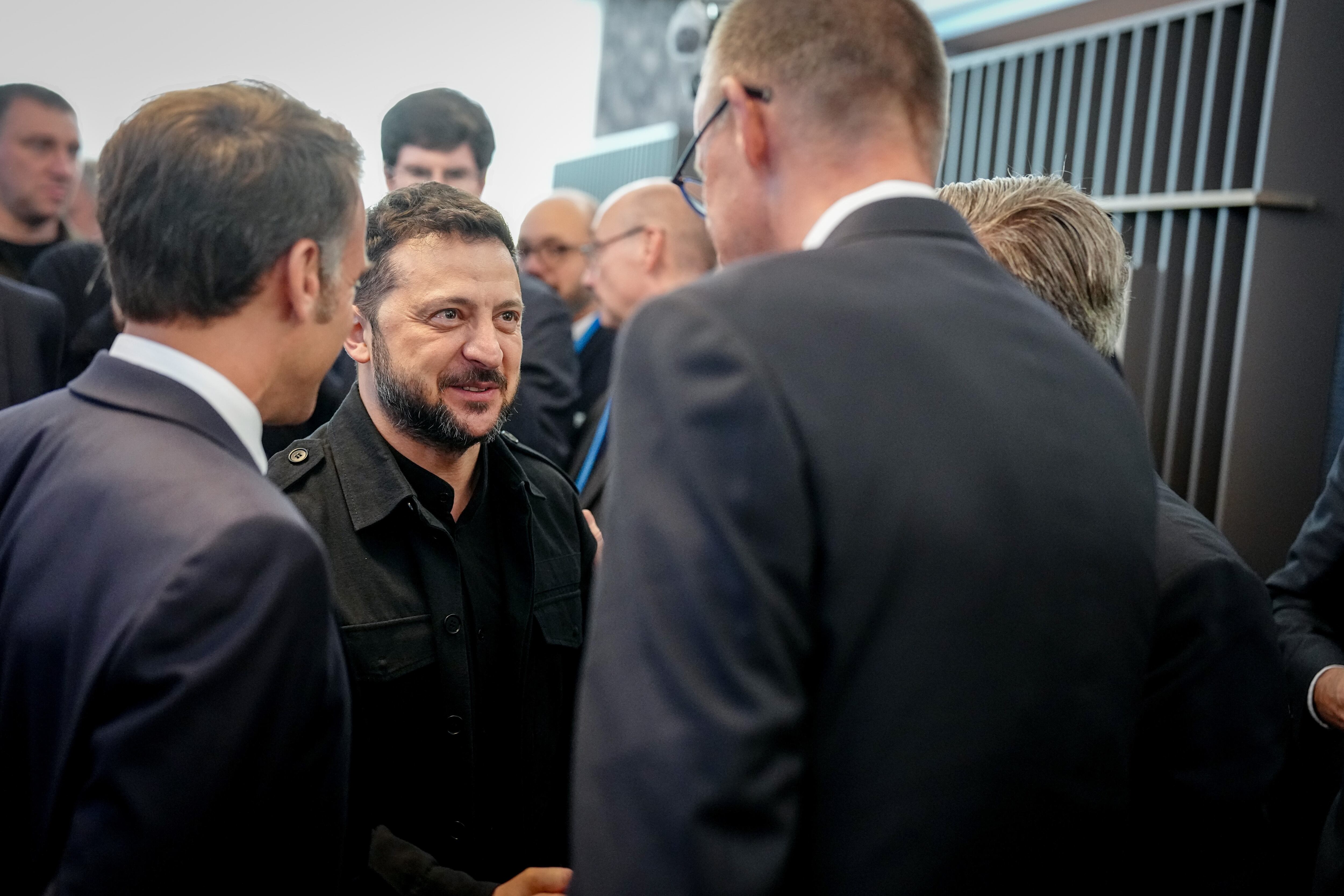 NATO supports Ukraine despite downplaying its role at the summit