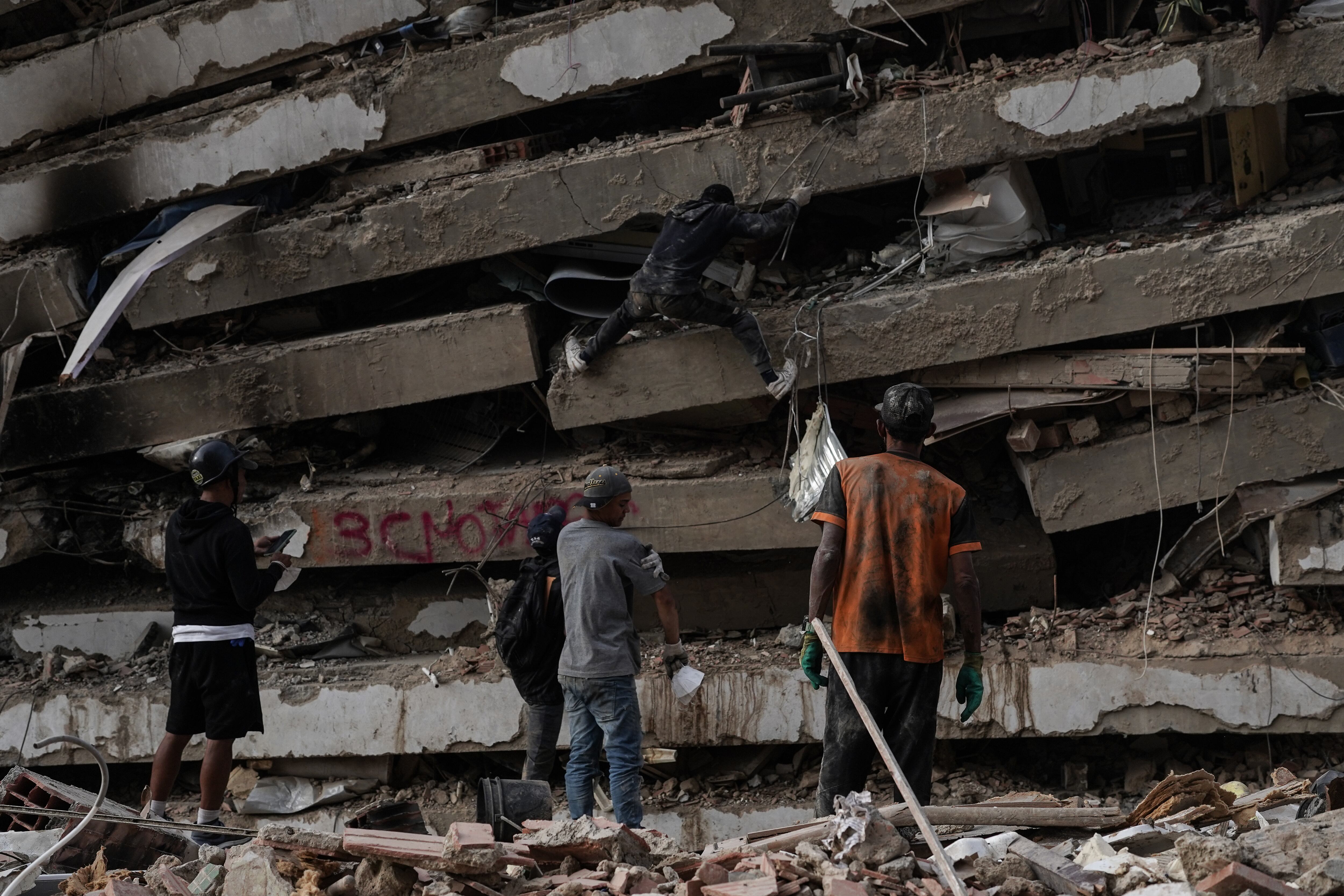 Pan American Health Organization warns of a ‘critical’ emergency after Venezuela’s earthquakes