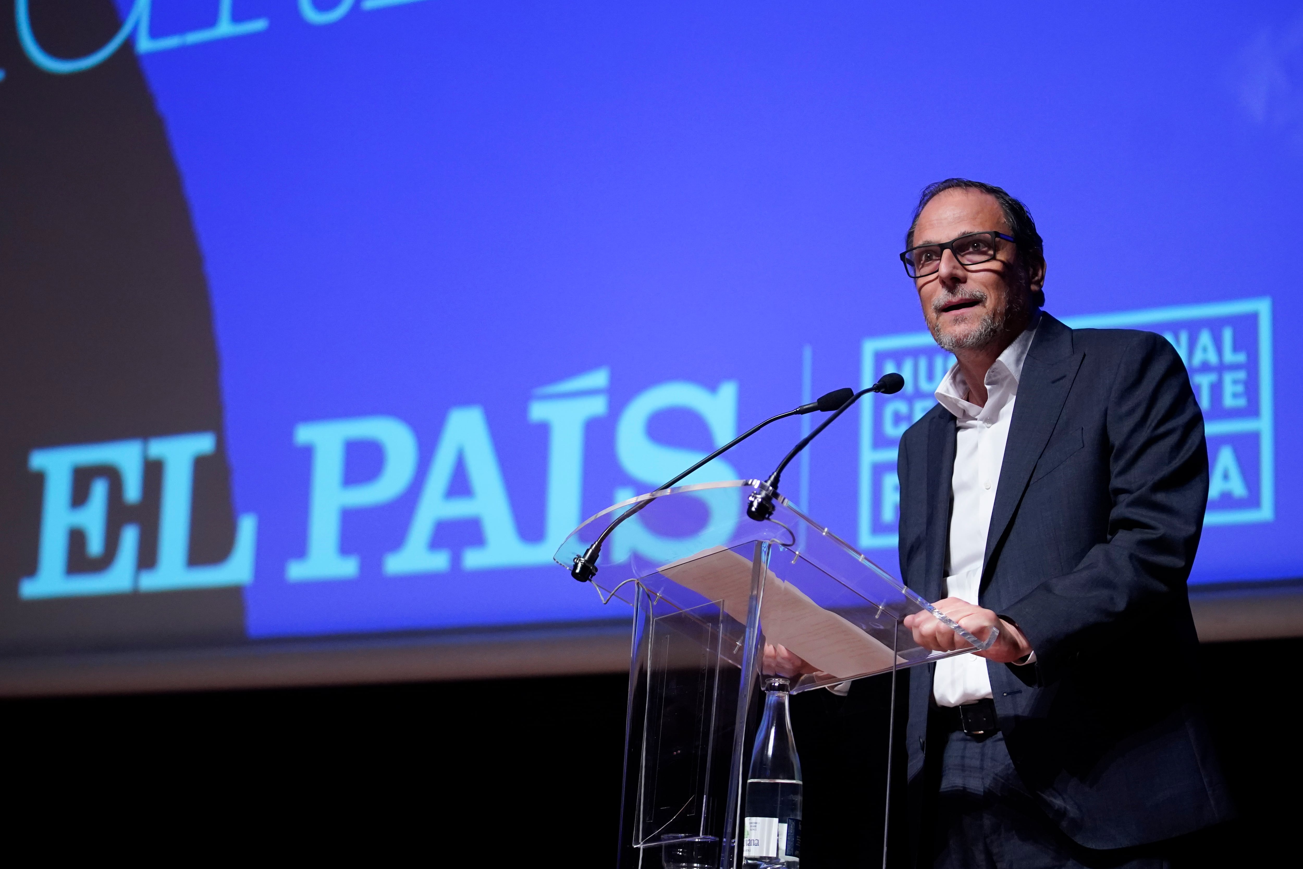 El editor en jefe de EL PAÍS, Jan Martínez Ahrens, durante la reunión.