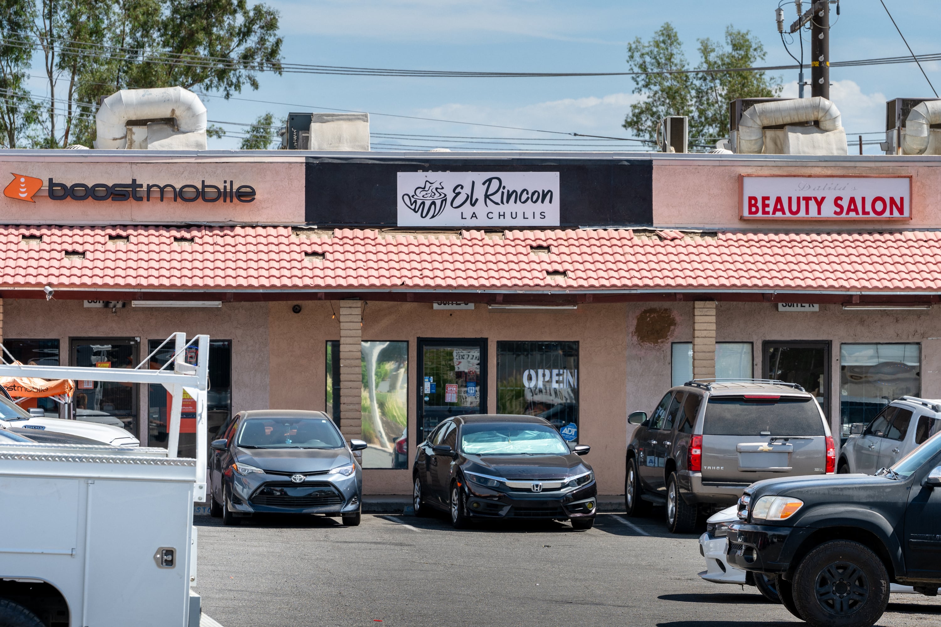 A café owned by a relative of “El Mencho” in Perris, California.