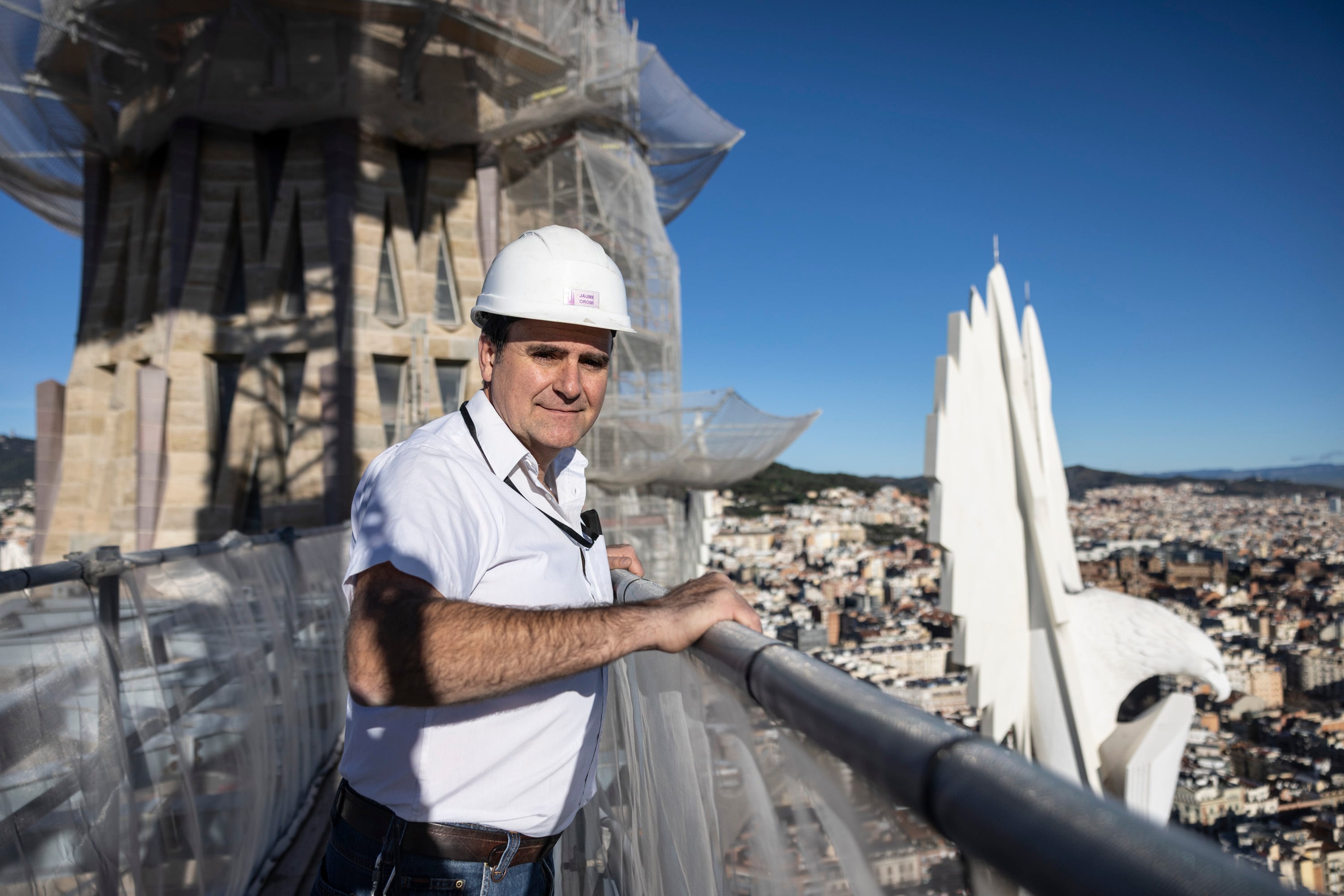 Barcelona’s Sagrada Família climbs toward its final height