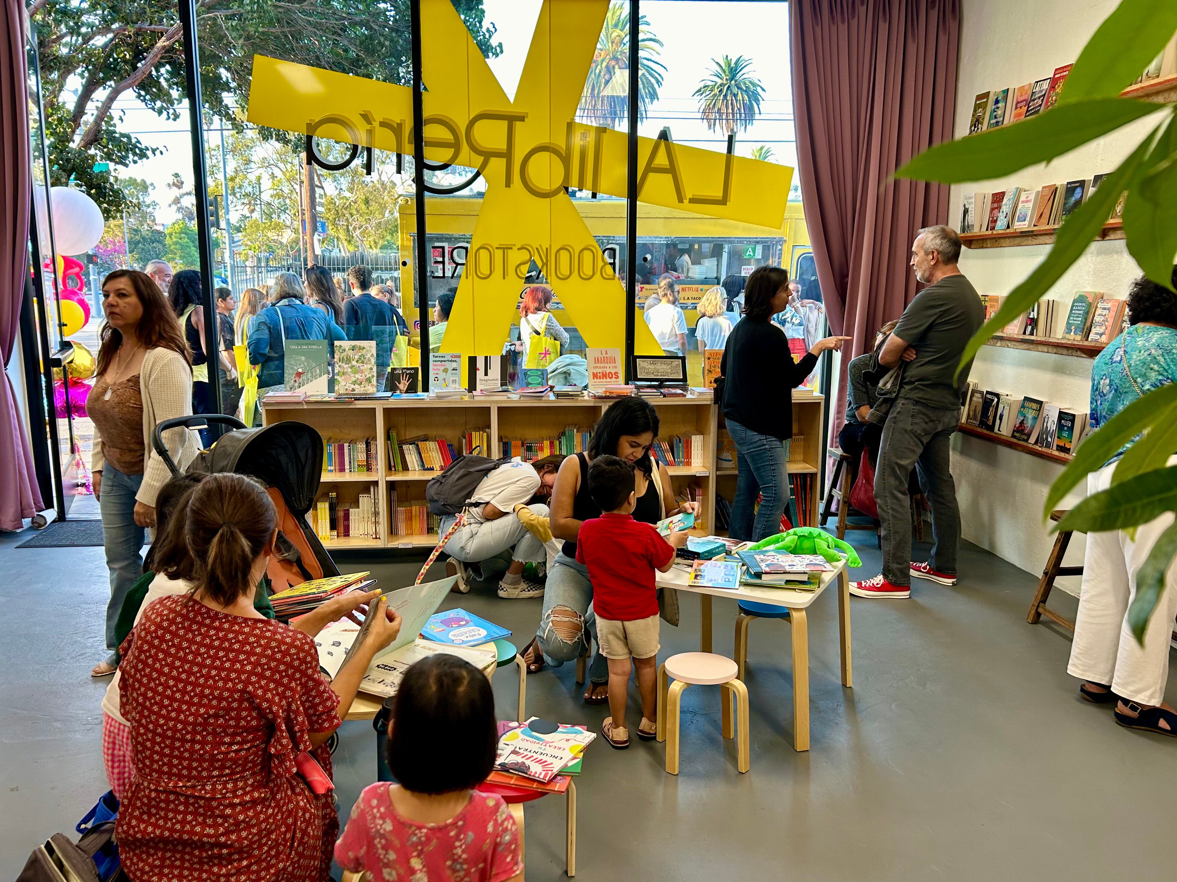 Spanish-language literature widens its reach in Los Angeles