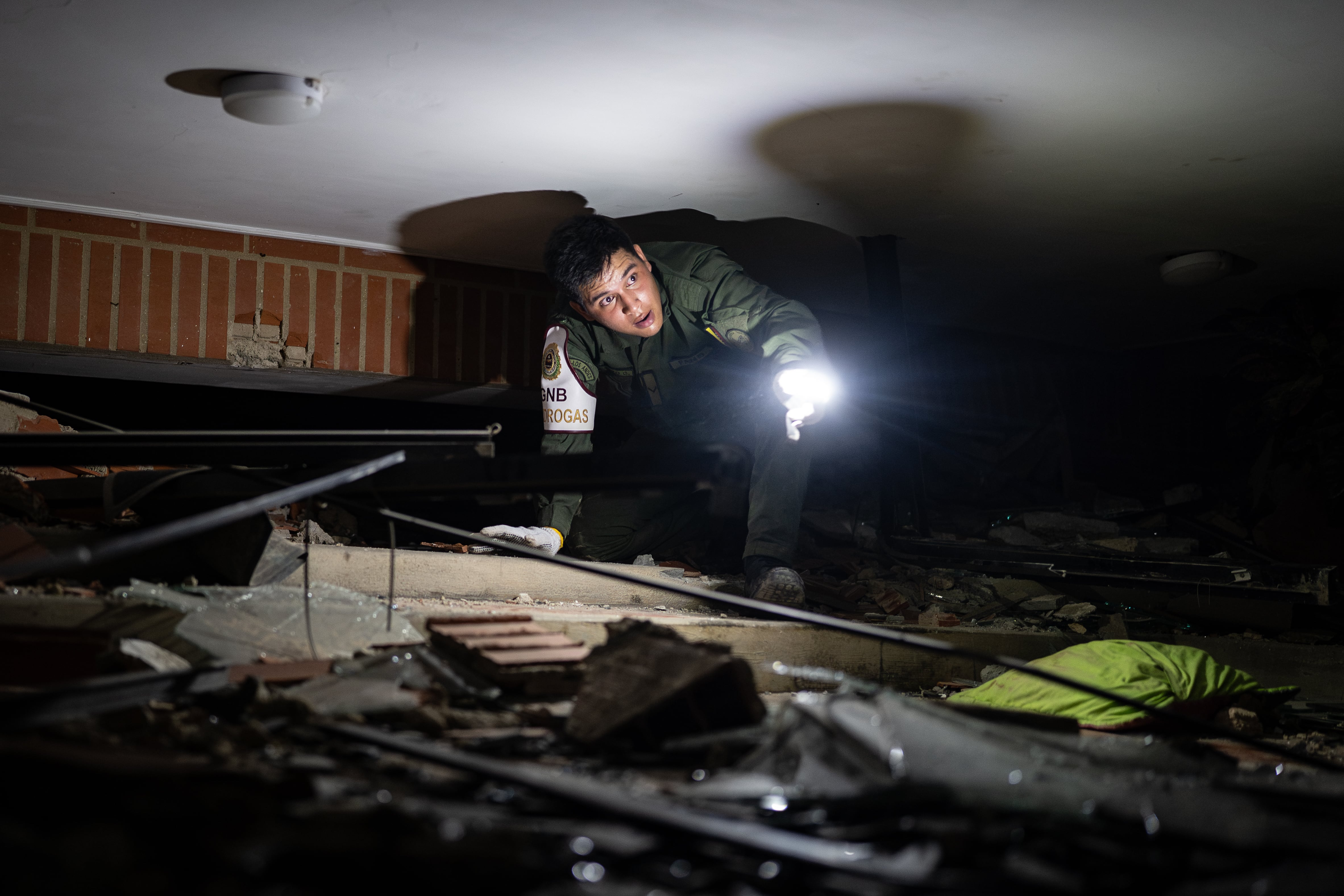 Mourning on hold: Earthquake-stricken Venezuela’s desperate search continues