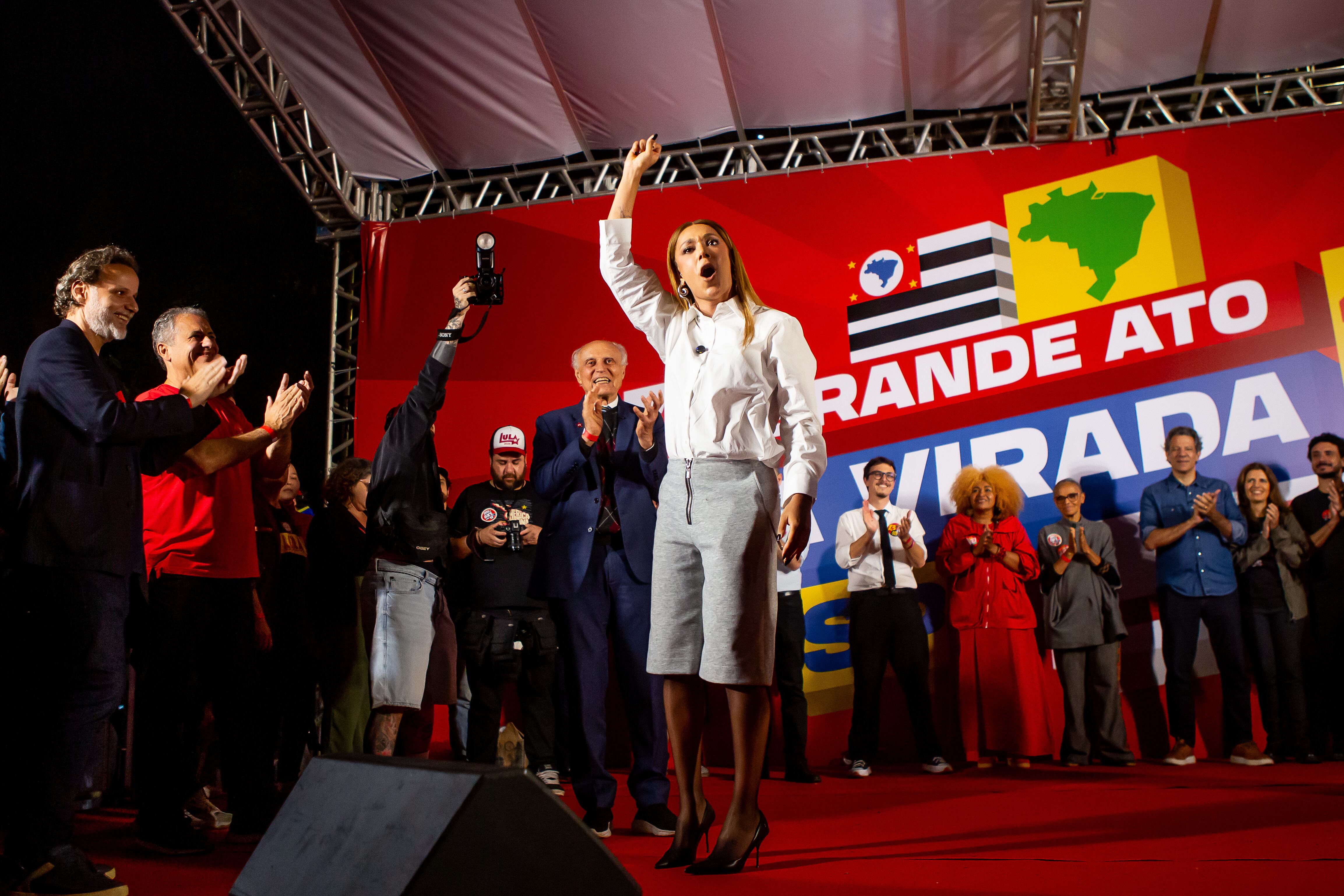 The deputy at the rally.