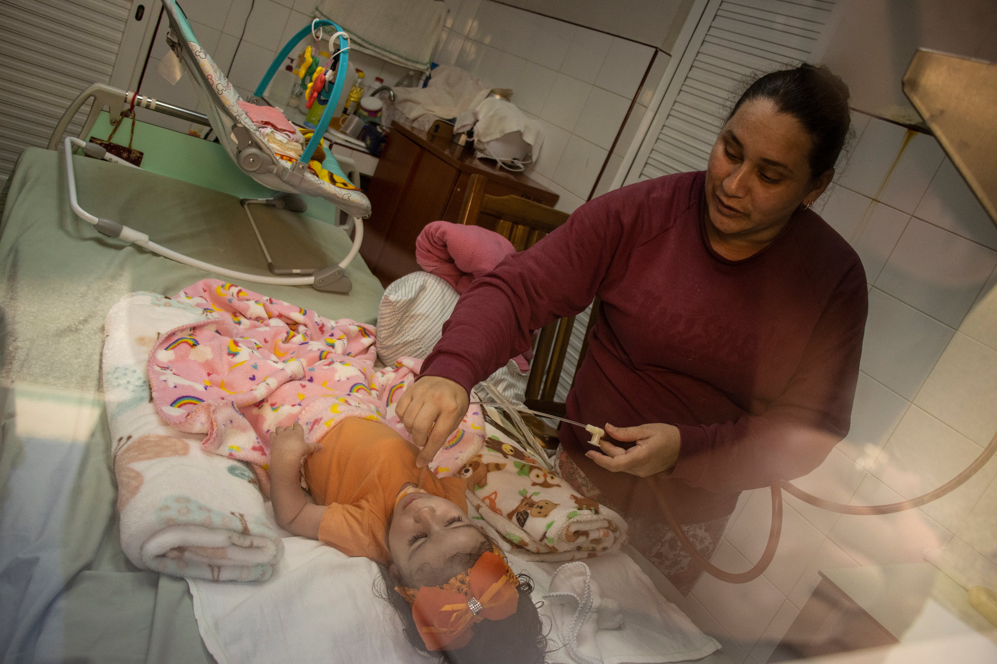 Confined to a Cuban hospital: When electricity is a matter of life or death