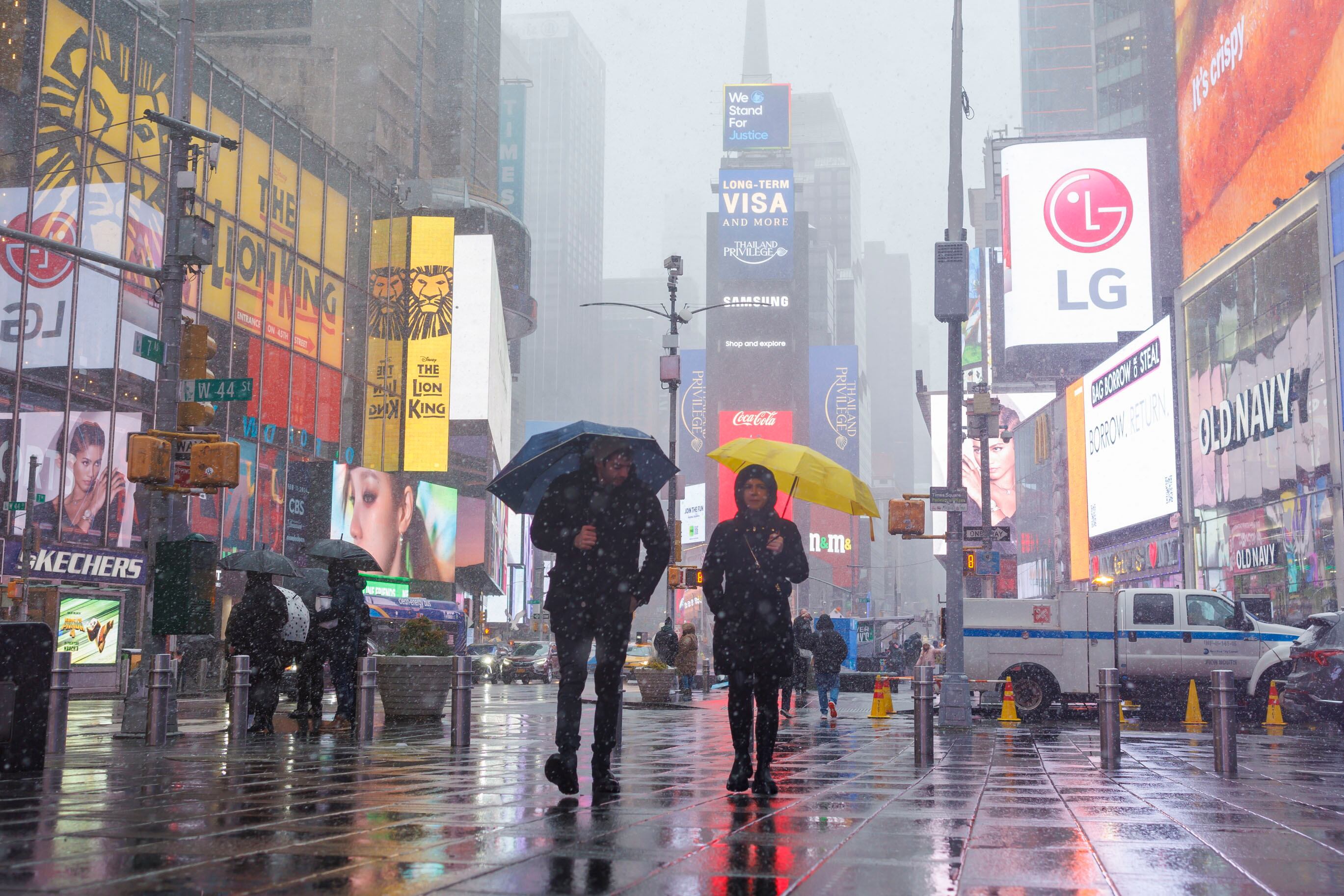 East Coast braces for early-season nor’easter