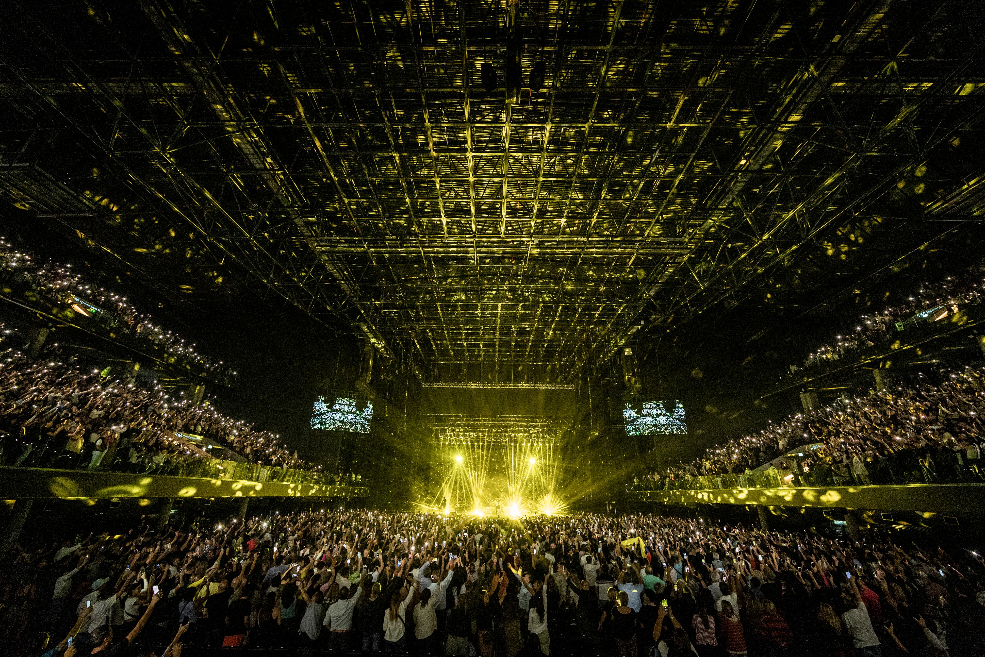 Maná sold out five concerts at the Movistar Arena in Buenos Aires.