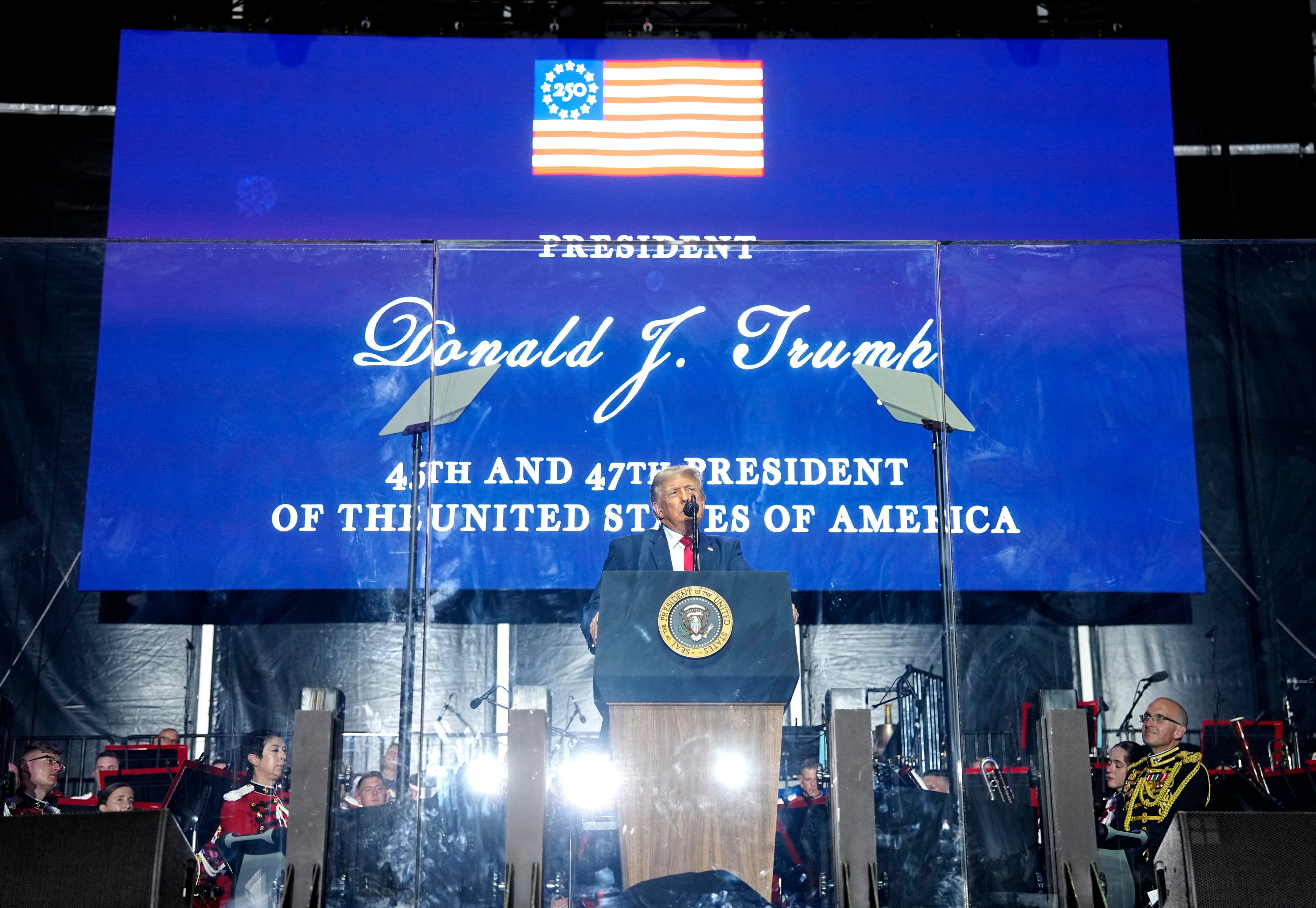 Trump kicks off Americas 250th anniversary celebrations with a tribute to himself at a campaign-style rally The event at the National Mall replaced a series of concerts that were cancelled after participating musicians pulled out