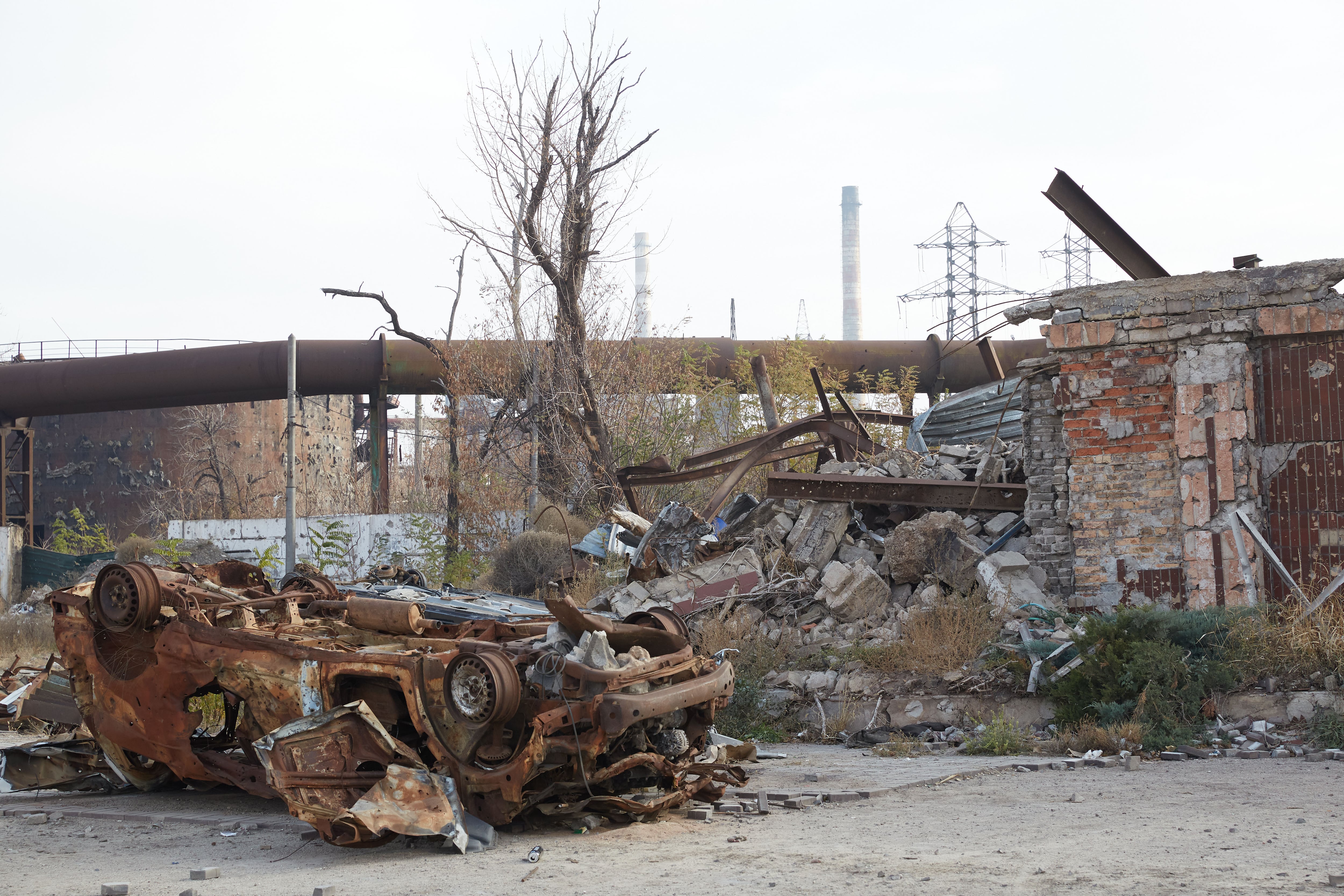 Mariupol and Donetsk after a thousand days of war: ‘We want peace and quiet’