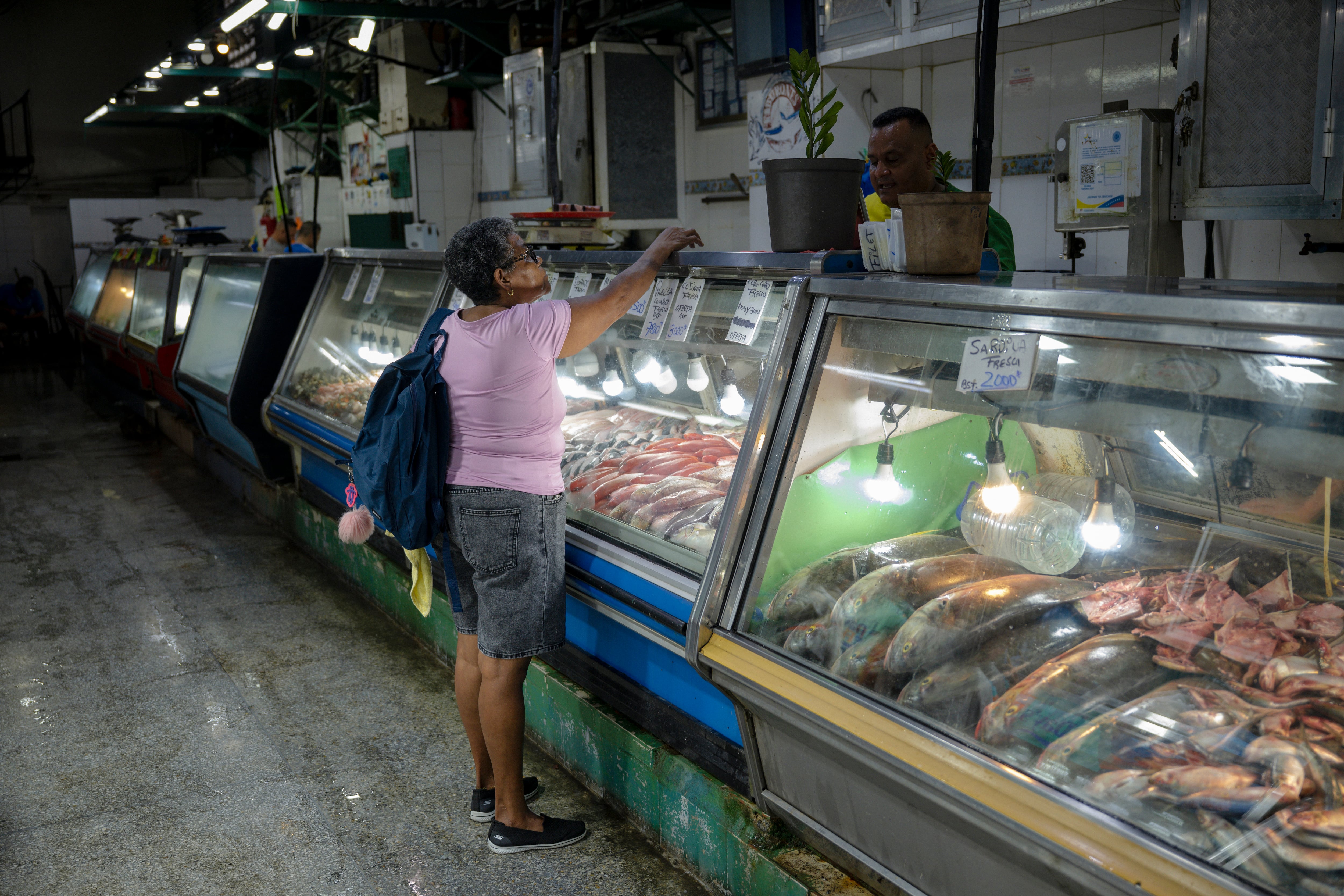 Two months after Venezuela’s earthquakes,  La Guaira gets back to work