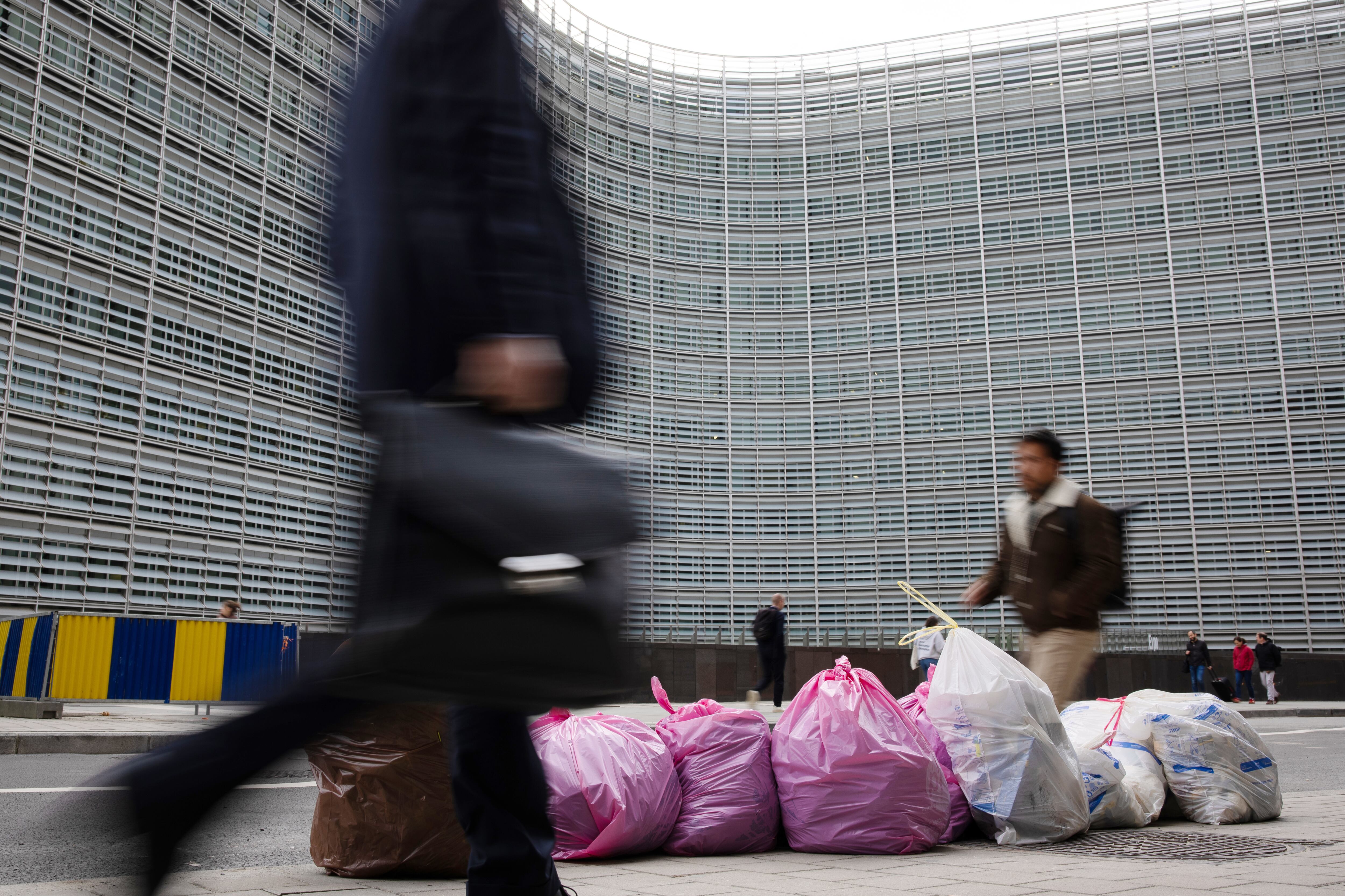 Brussels, a city without garbage containers