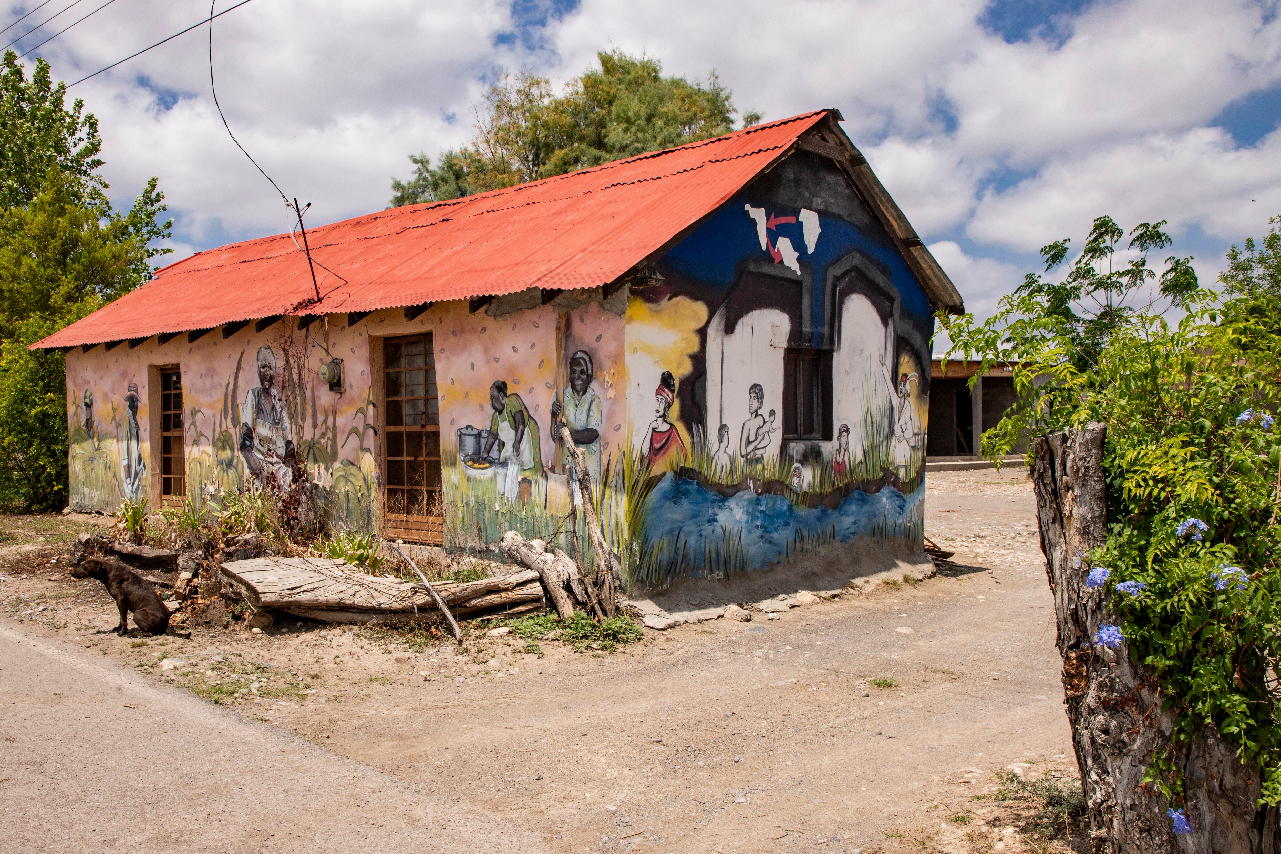 Streets of the Afro-Mexican community of Negros Mascogos in Melchor Múzquiz (Mexico).