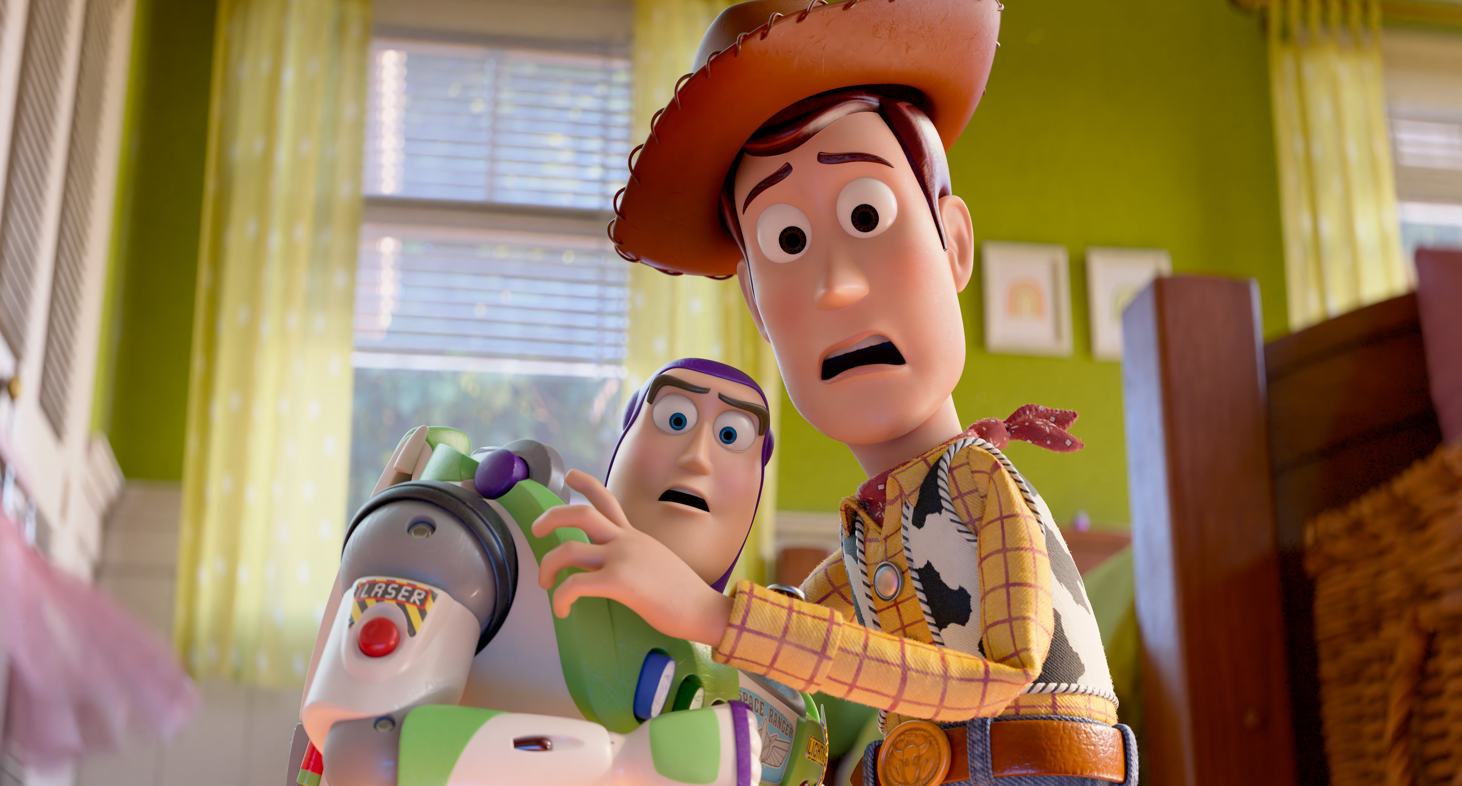 Andrew Stanton, director of ‘Toy Story 5’: Children should play at imagining, rather than have a screen explain the world to them