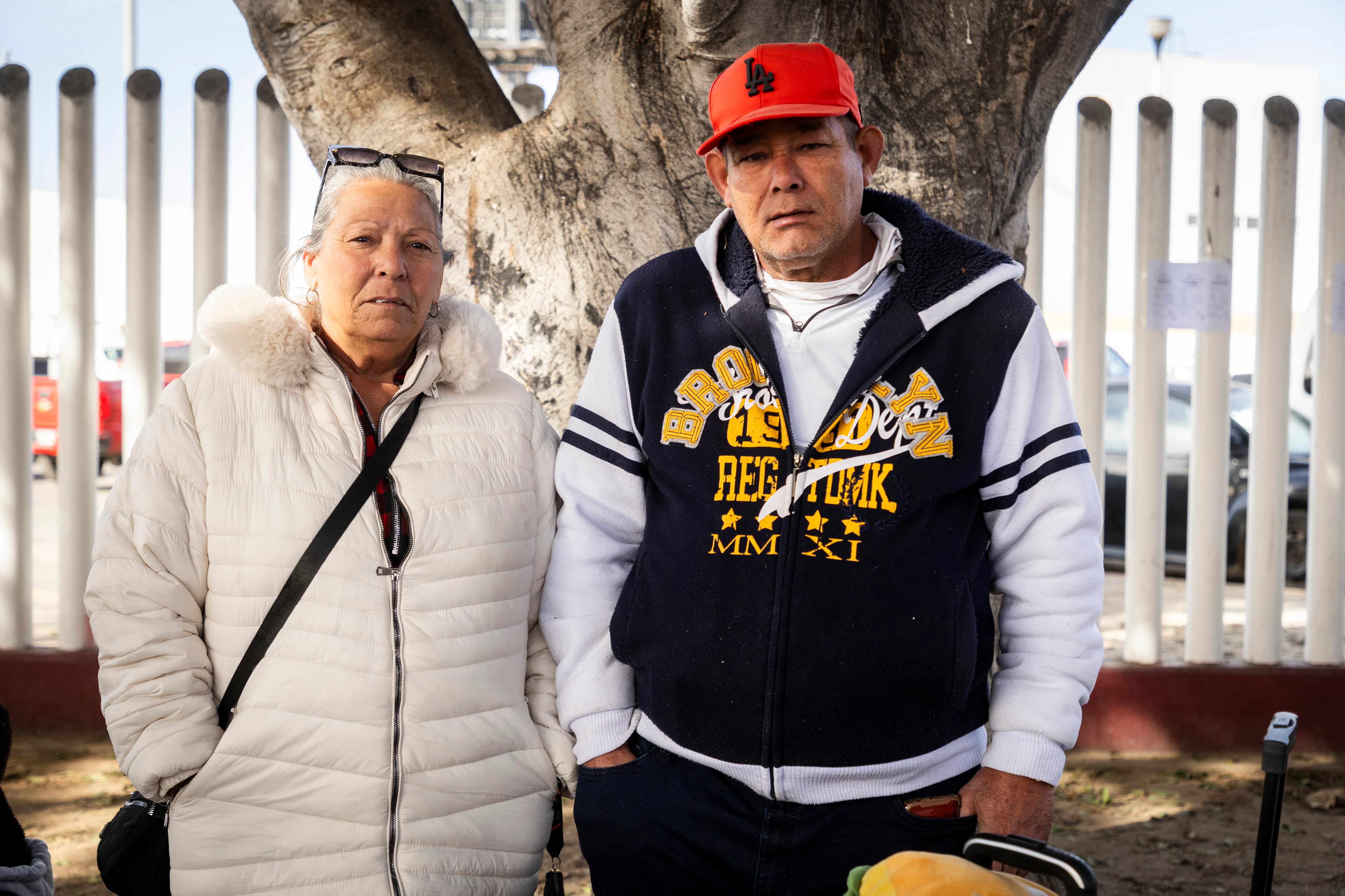 Caridad Hernández and Jorge Ramos at the El Chaparral checkpoint in Tijuana, Baja California.