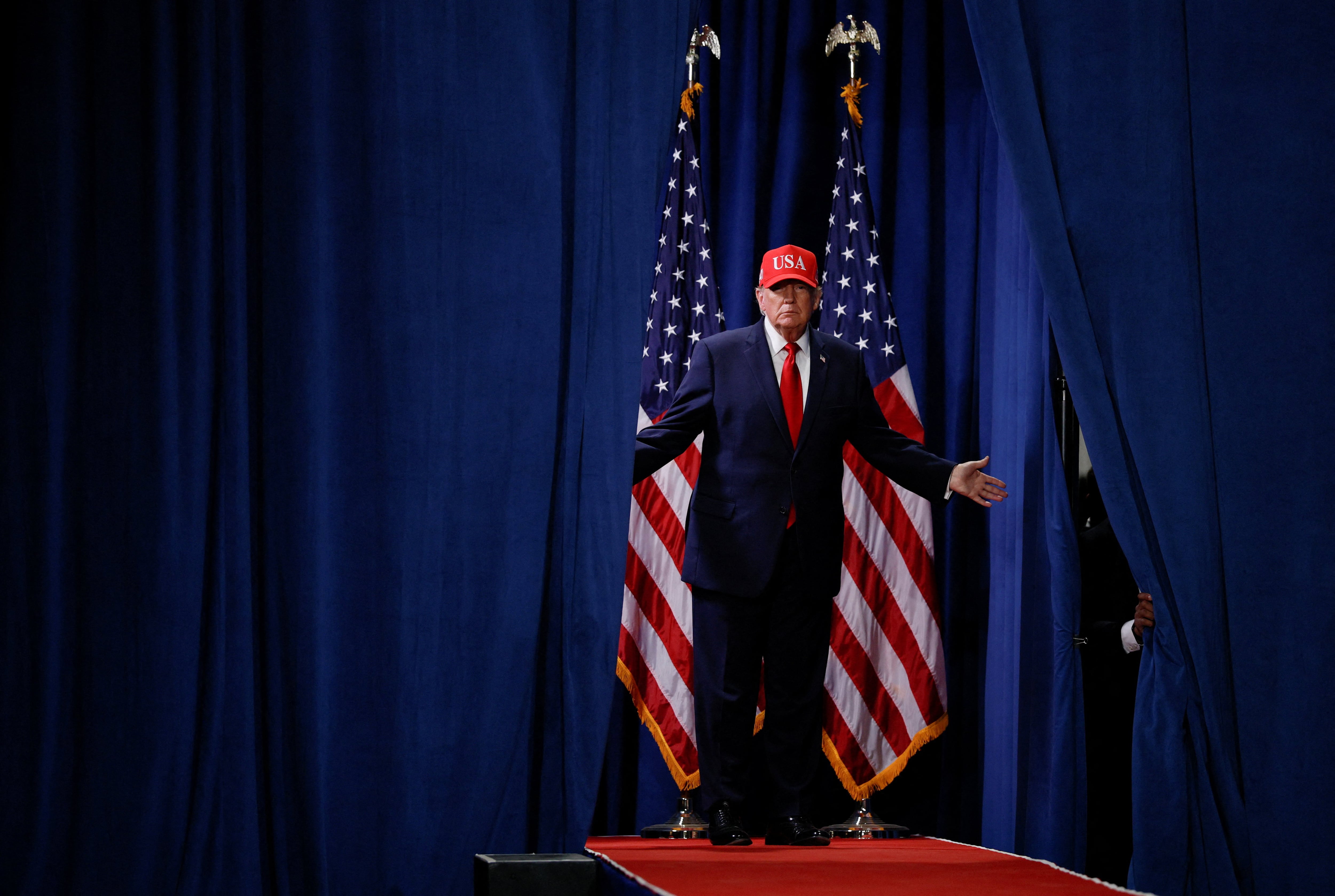 An unbridled Trump embarks on a headlong dash to salvage the midterms