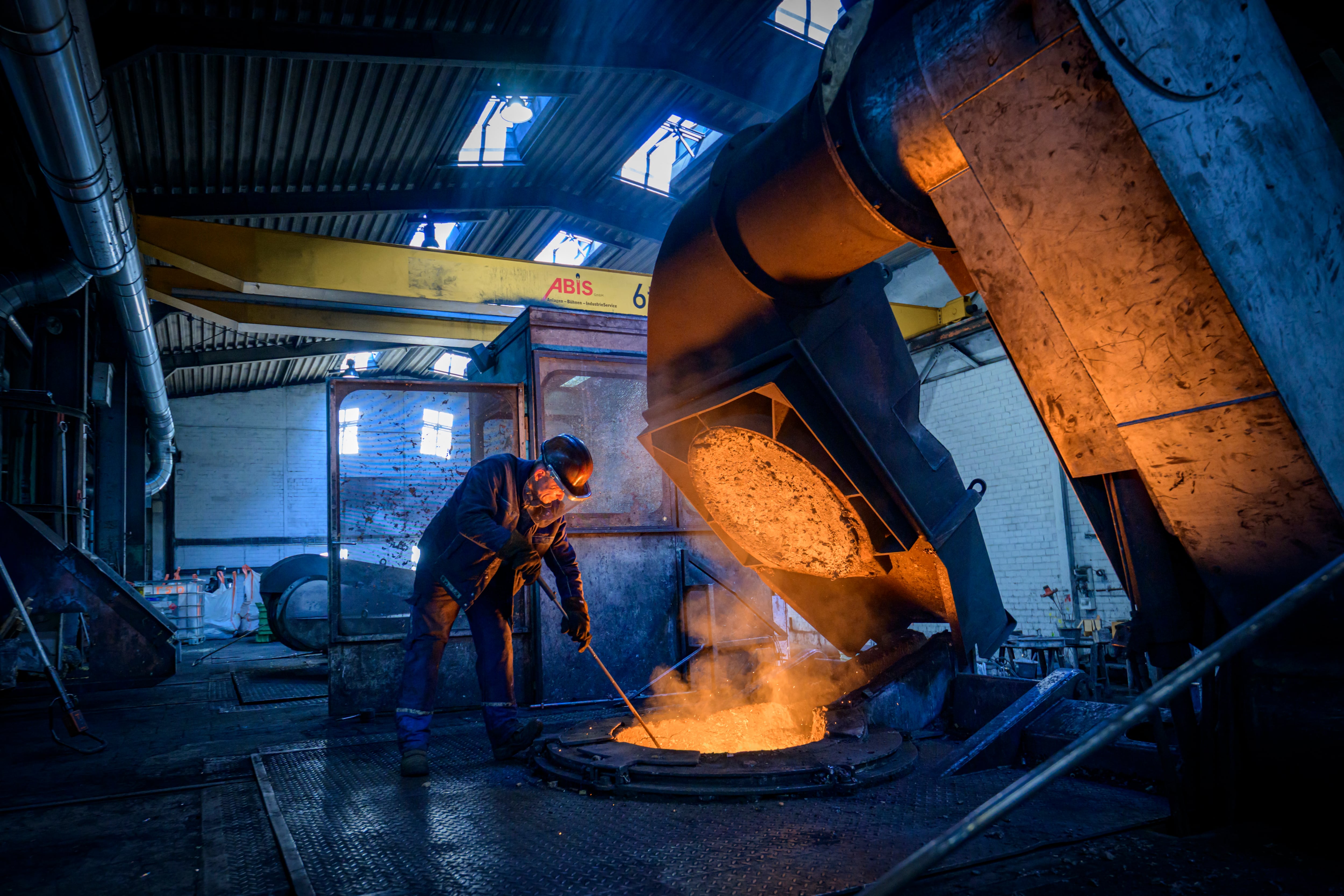 Wars, tariffs and oil tensions: Why nothing can stop the global economy (for now)