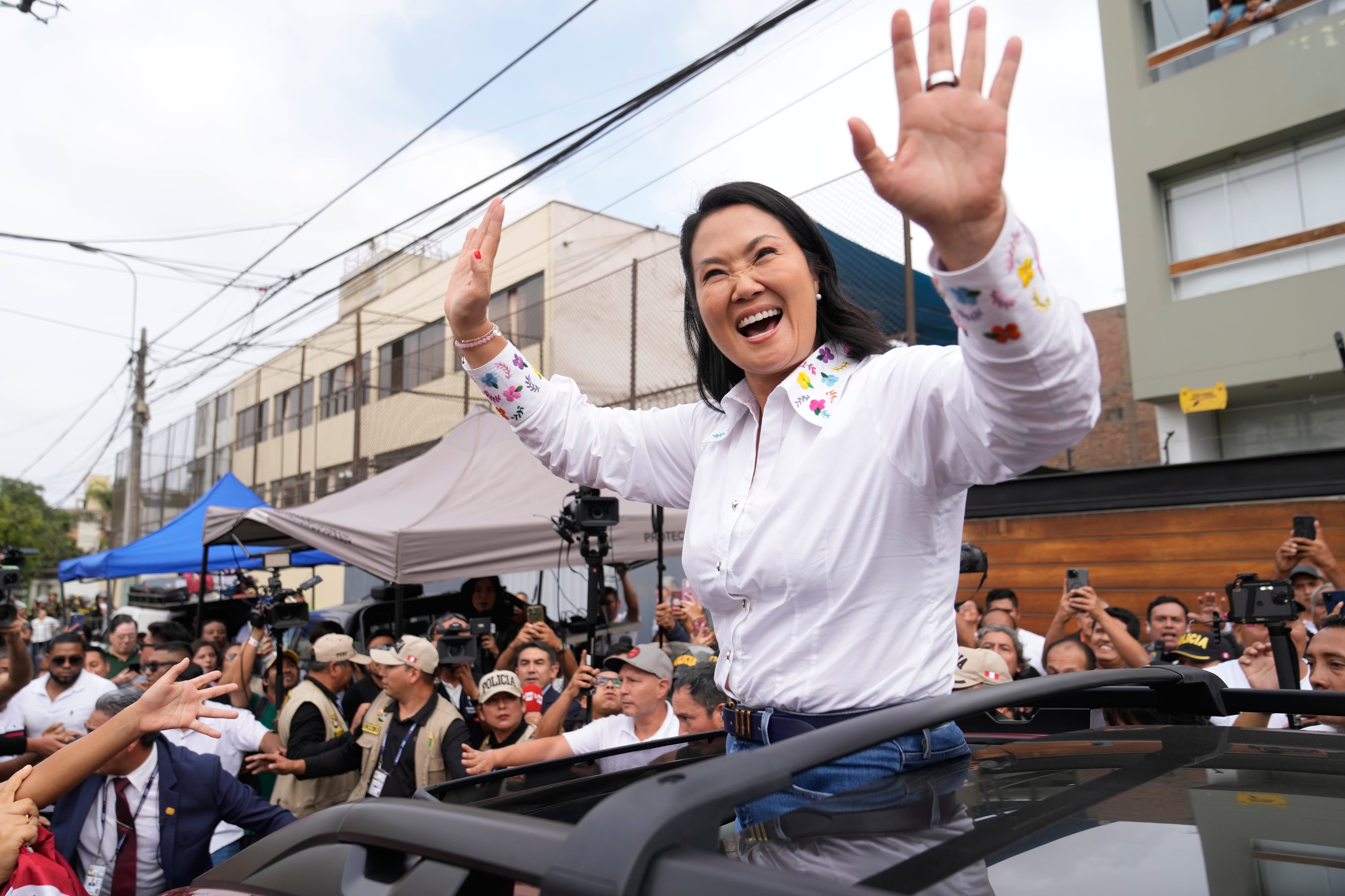 Challenges of Fujimori’s presidency: reinforcing public safety and uniting a fractured country