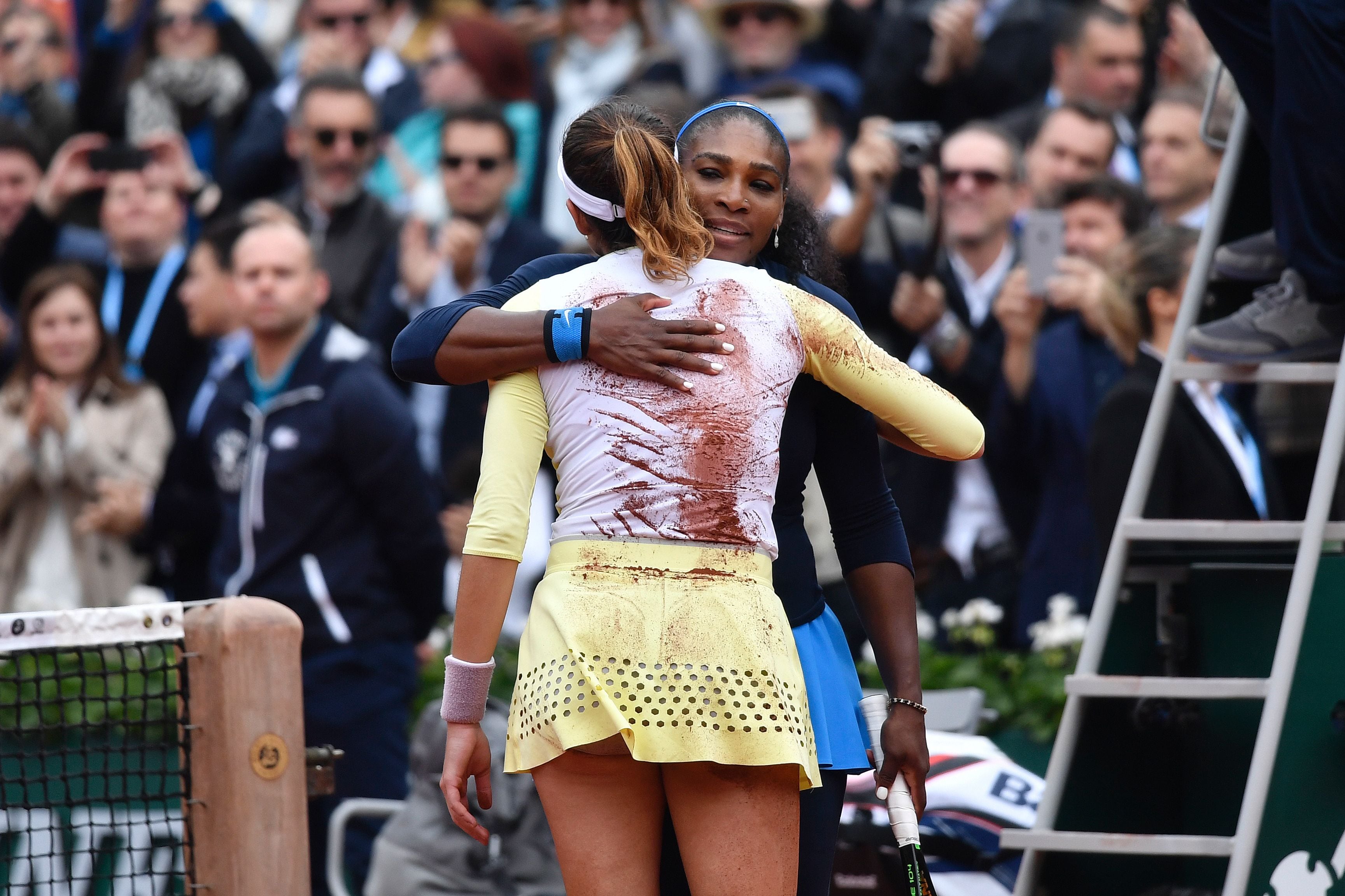 Serena Williams congratulates Garbiñe Muguruza after the 2016 French Open final.