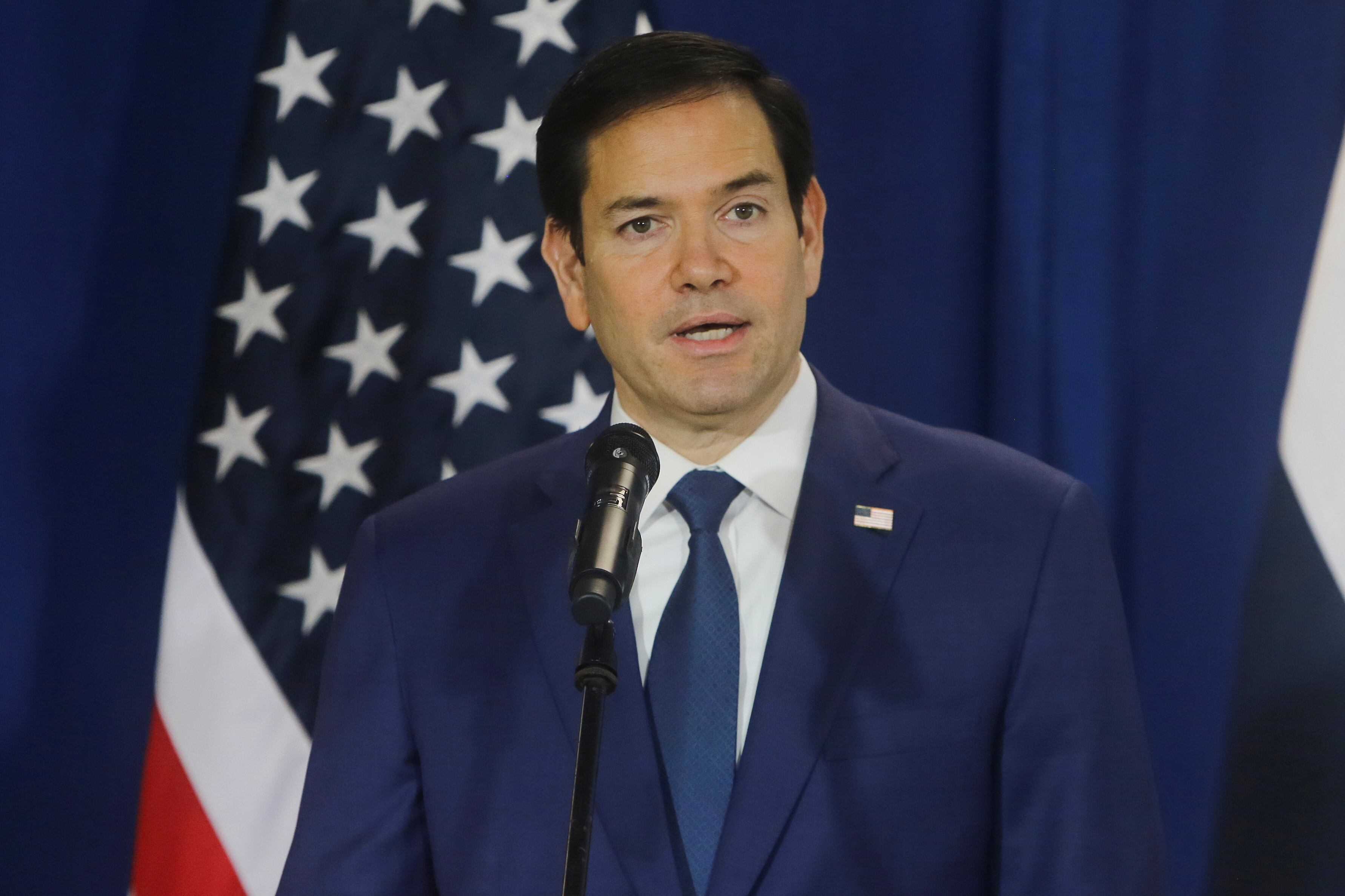 Rubio escalates hardline policy toward Cuba, while Havana fails to honor prisoner release pledge