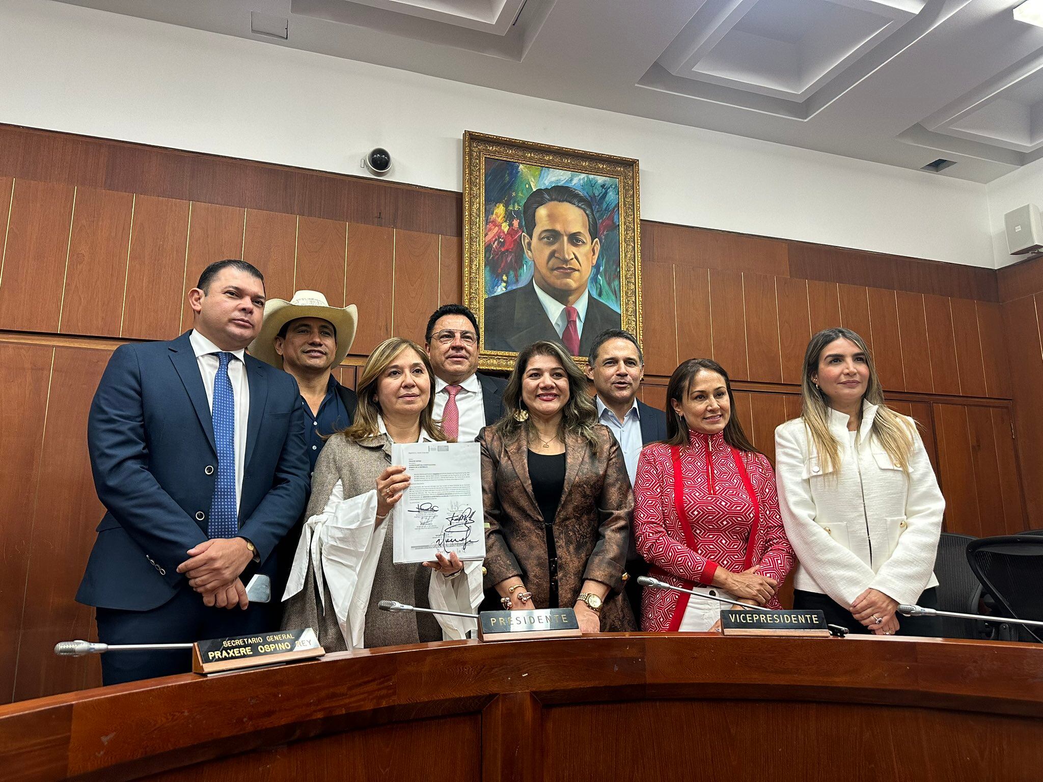 Senators José Alfredo Marín, Alirio Barrera, Norma Hurtados, Miguel Pinto Hernández, Lorena Ríos Cuéllar, Honorio Enríquez, Berenica Bedoya and Nadia Blel Scaff on March 12.