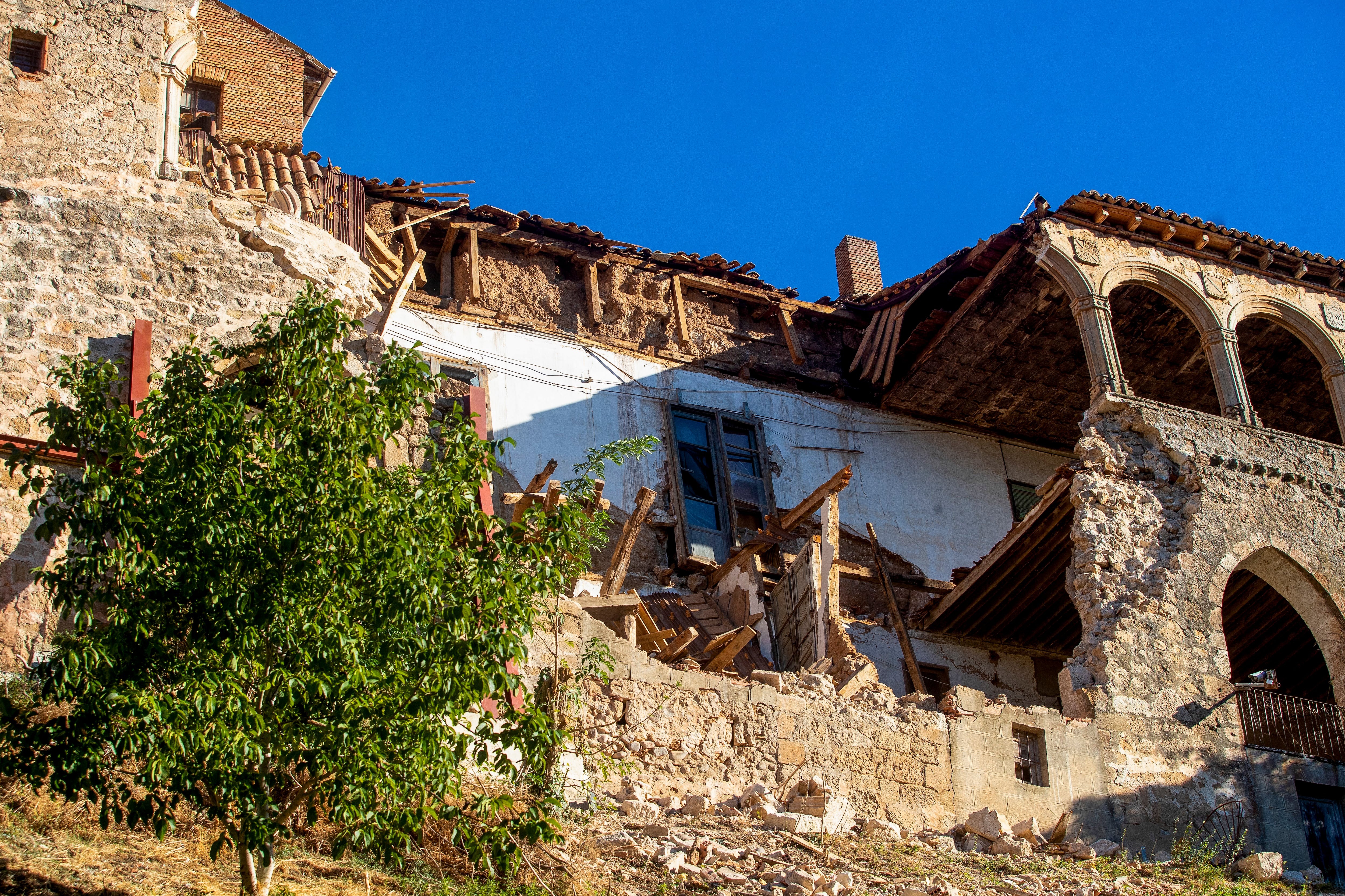 Endangered heritage: Why Spanish palaces are collapsing