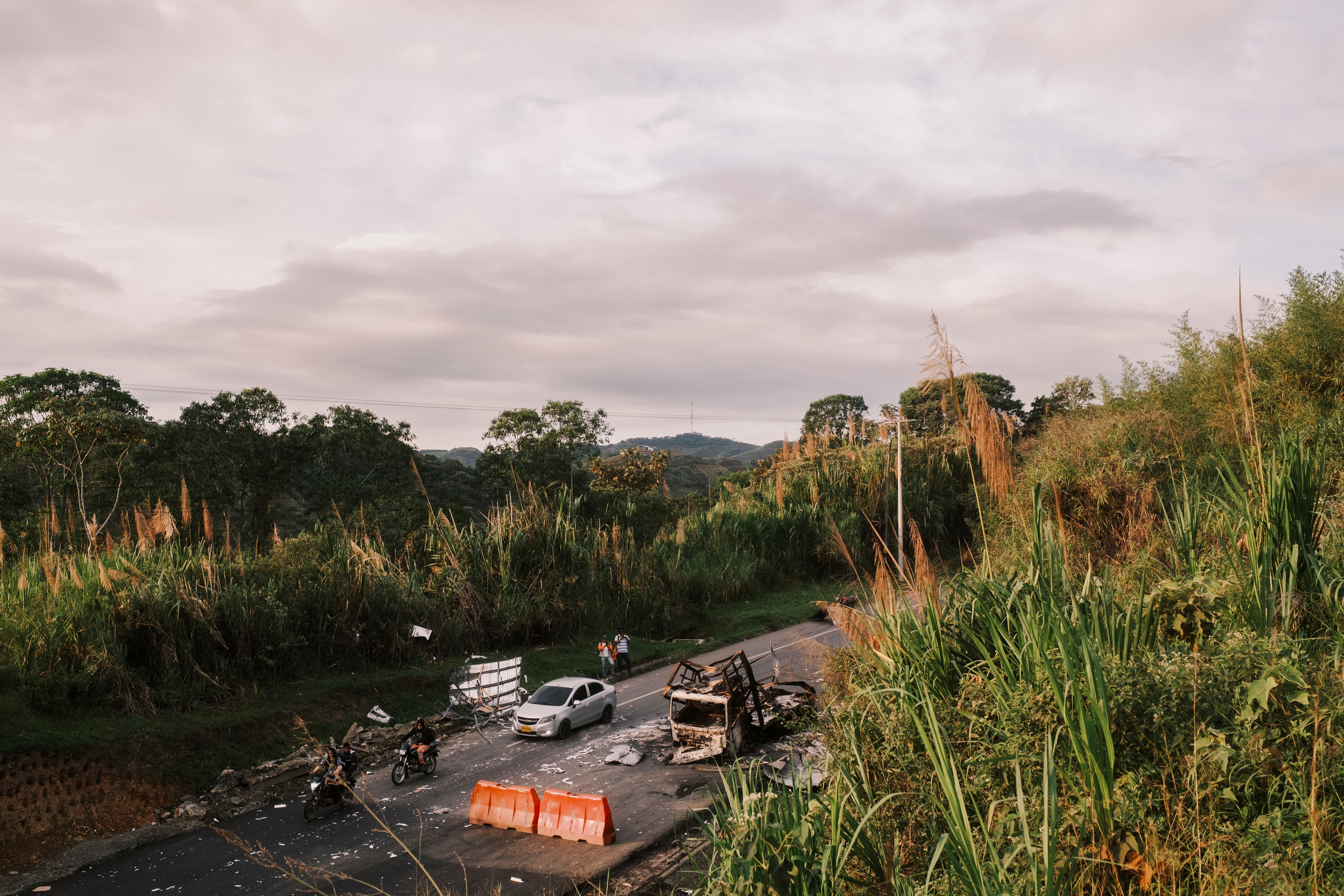 A vehicle loaded with explosives detonated by FARC dissidents on the Pan-American Highway in Cauca on April 29.