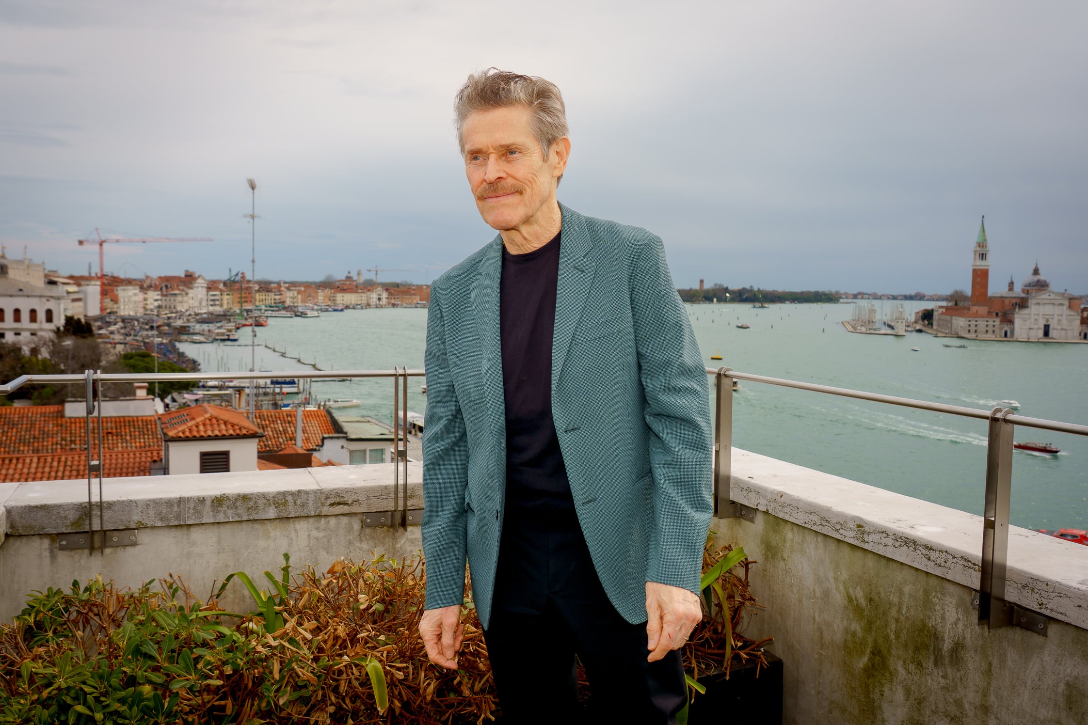 The thousand faces of Willem Dafoe: Hollywood star immerses himself in experimental theater in Venice