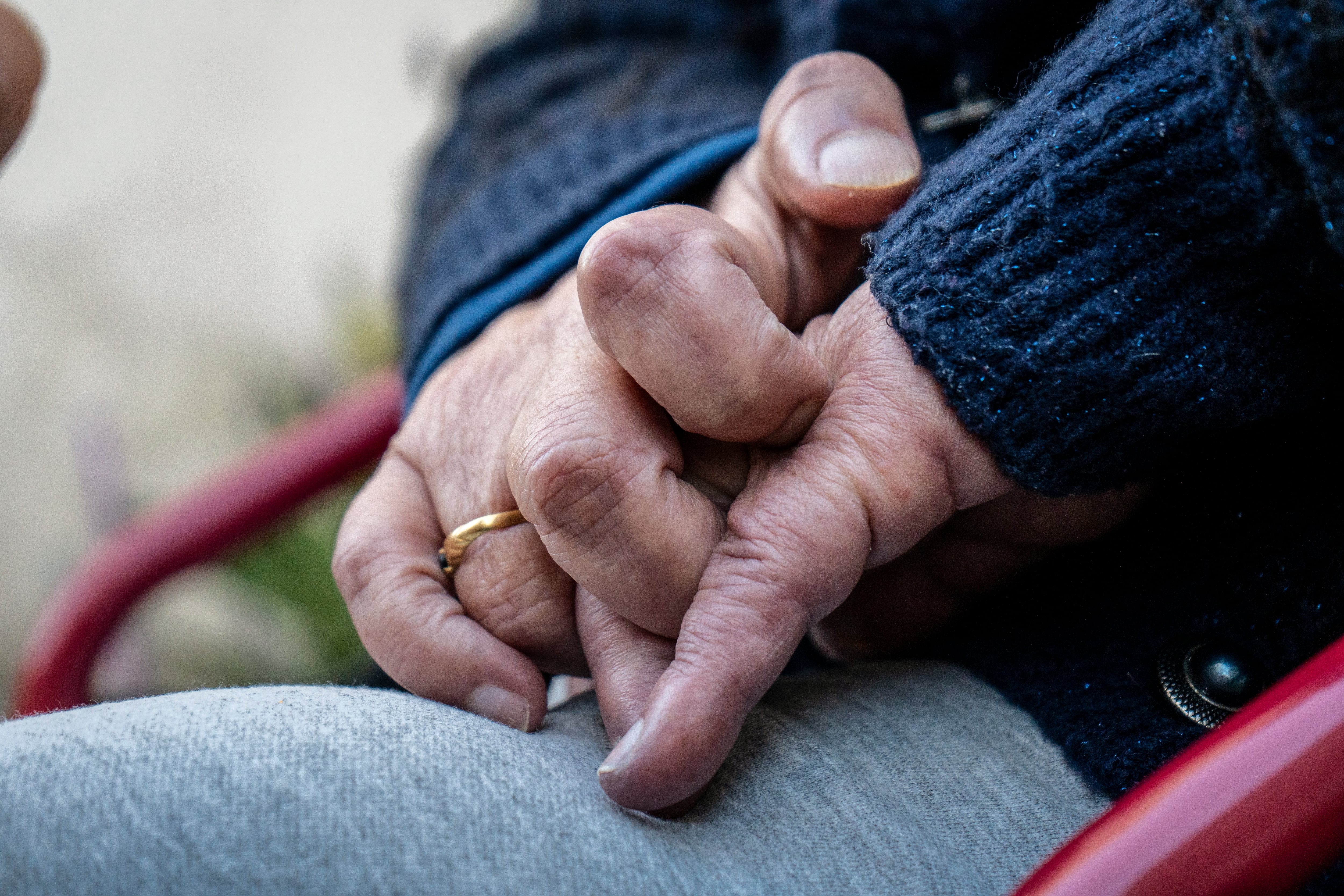 Italian woman dies after self-administering a lethal drug with an eye-controlled device