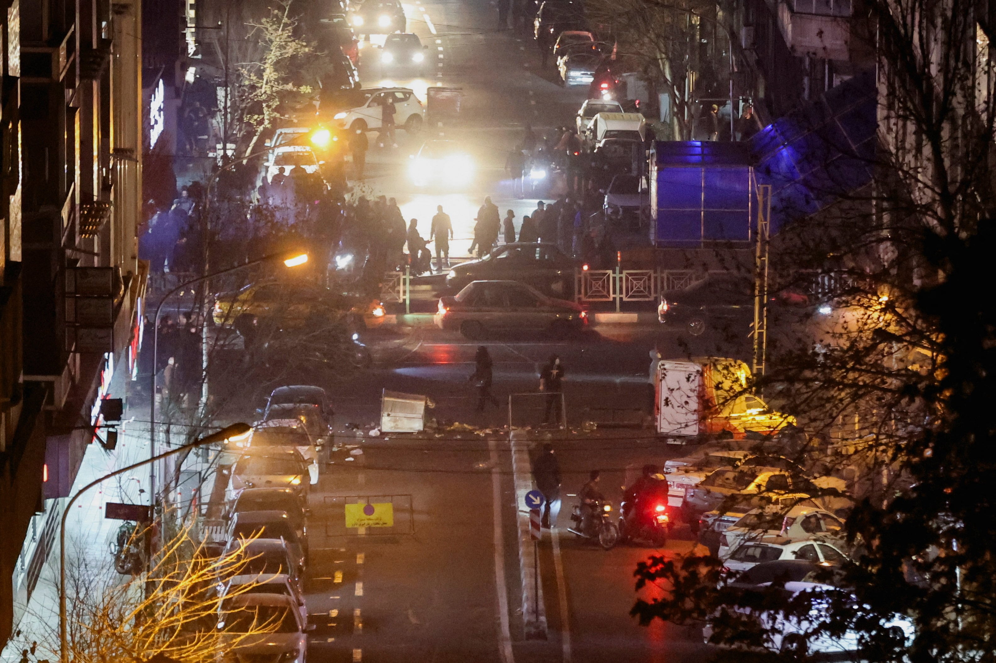 The economic crisis behind protests in Iran: From paying for cooking oil in installments to sleeping on rooftops