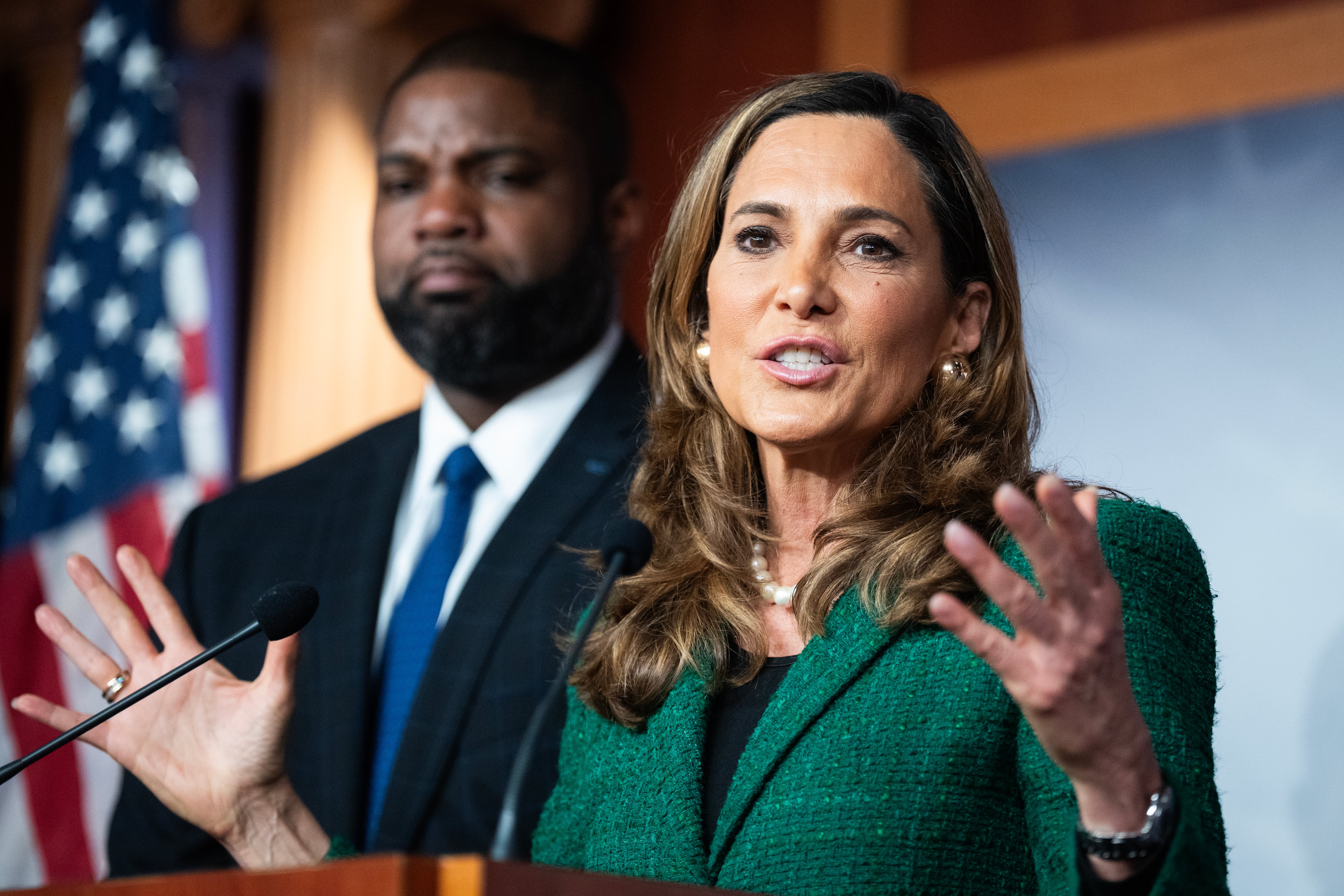 Hispanics feel betrayed: María Elvira Salazar breaks with Trump over his immigration offensive in campaign ad Miami congresswoman confronts the president, saying his immigration policies have gone too far, less than two months before the midterms