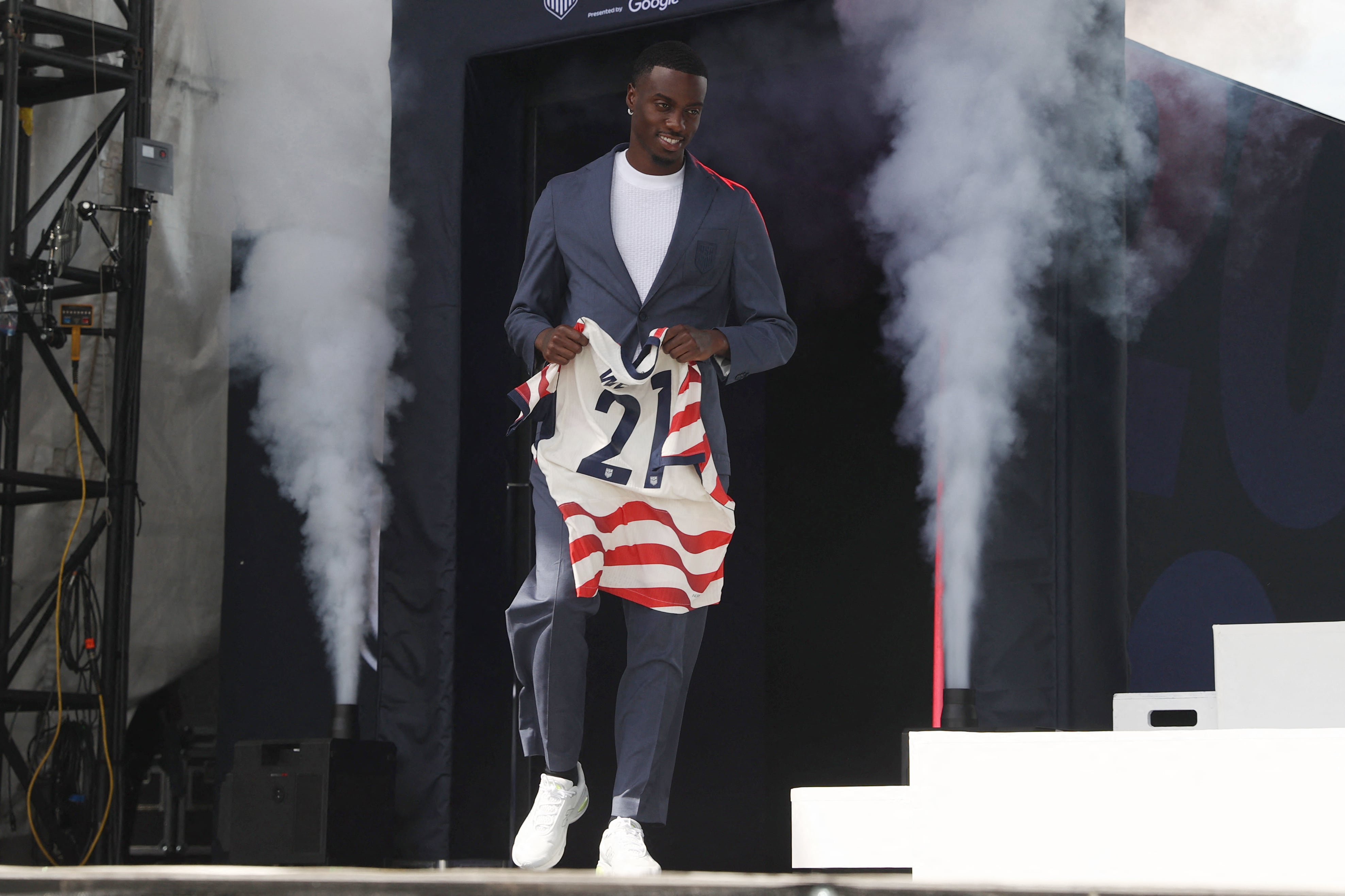 The US men’s soccer team, between staying quiet and speaking out