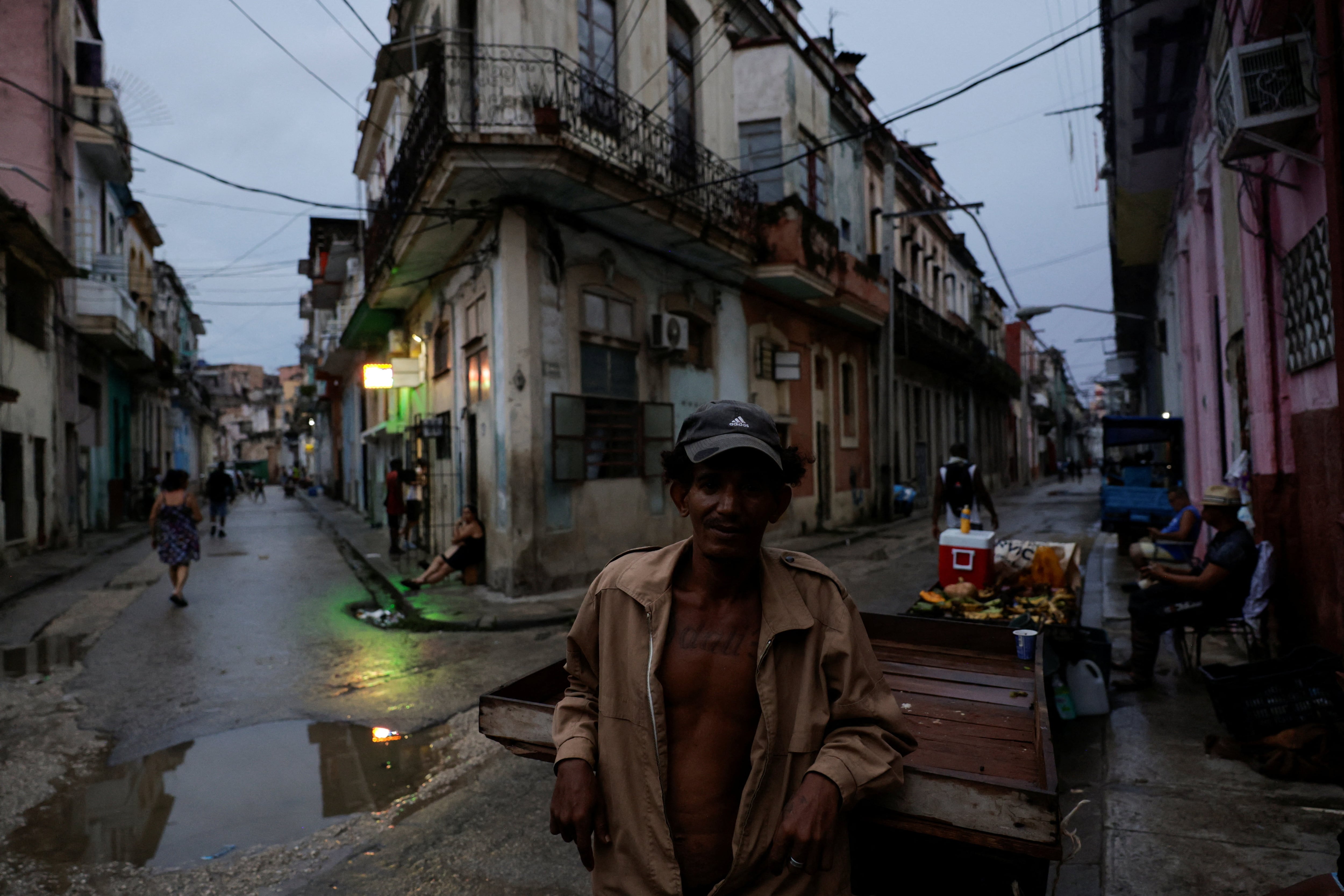 Cuba in the dark: ‘There are days that go by, the full 24 hours, without electricity’