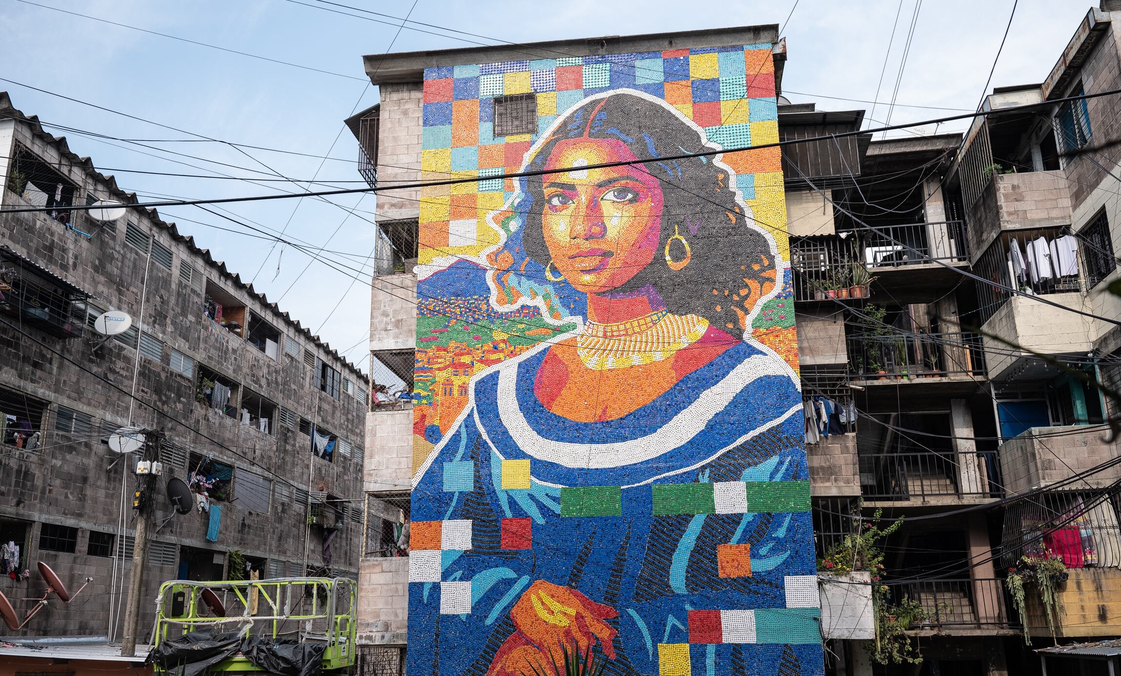 Zacamil, the Salvadoran neighborhood once terrorized by gang violence, is being transformed into an open-air museum