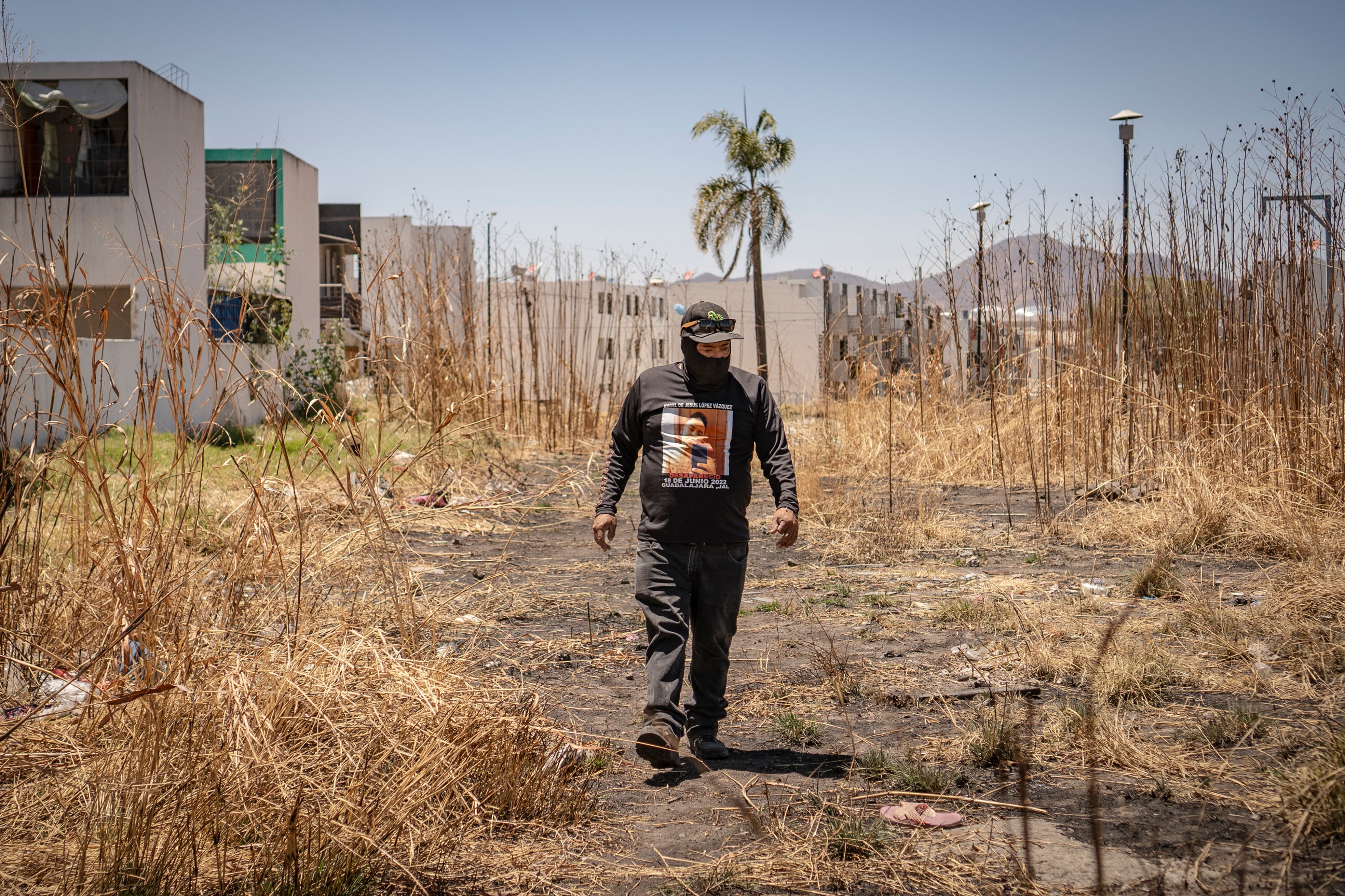 Relatives of missing persons take part in a day of action in Jalisco on April 6, 2025.