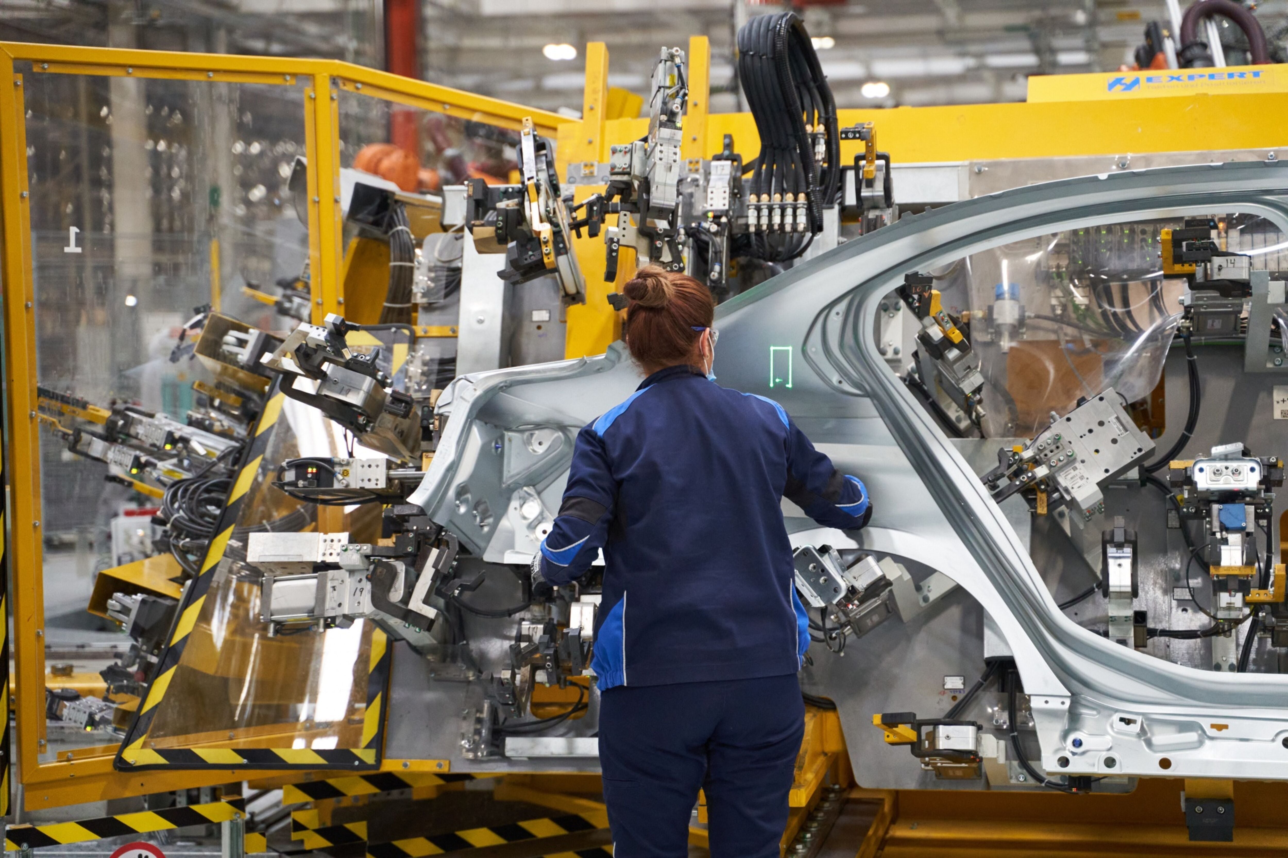 Mexico will press the US to remove tariffs on autos and steel during the USMCA review