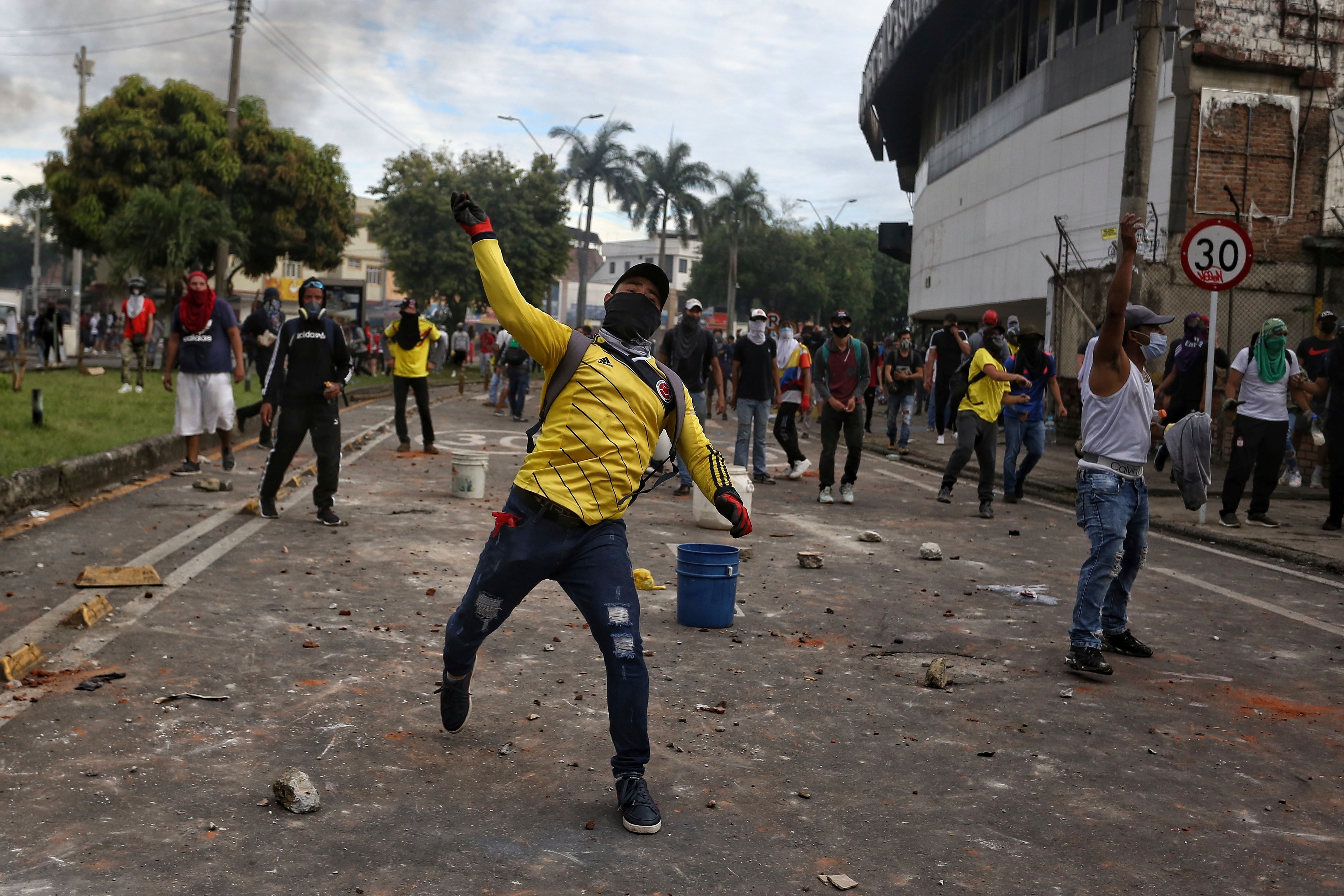 Specter of social upheaval threatens final stretch of Colombia’s presidential race: ‘Everything will start the day that man is installed’
