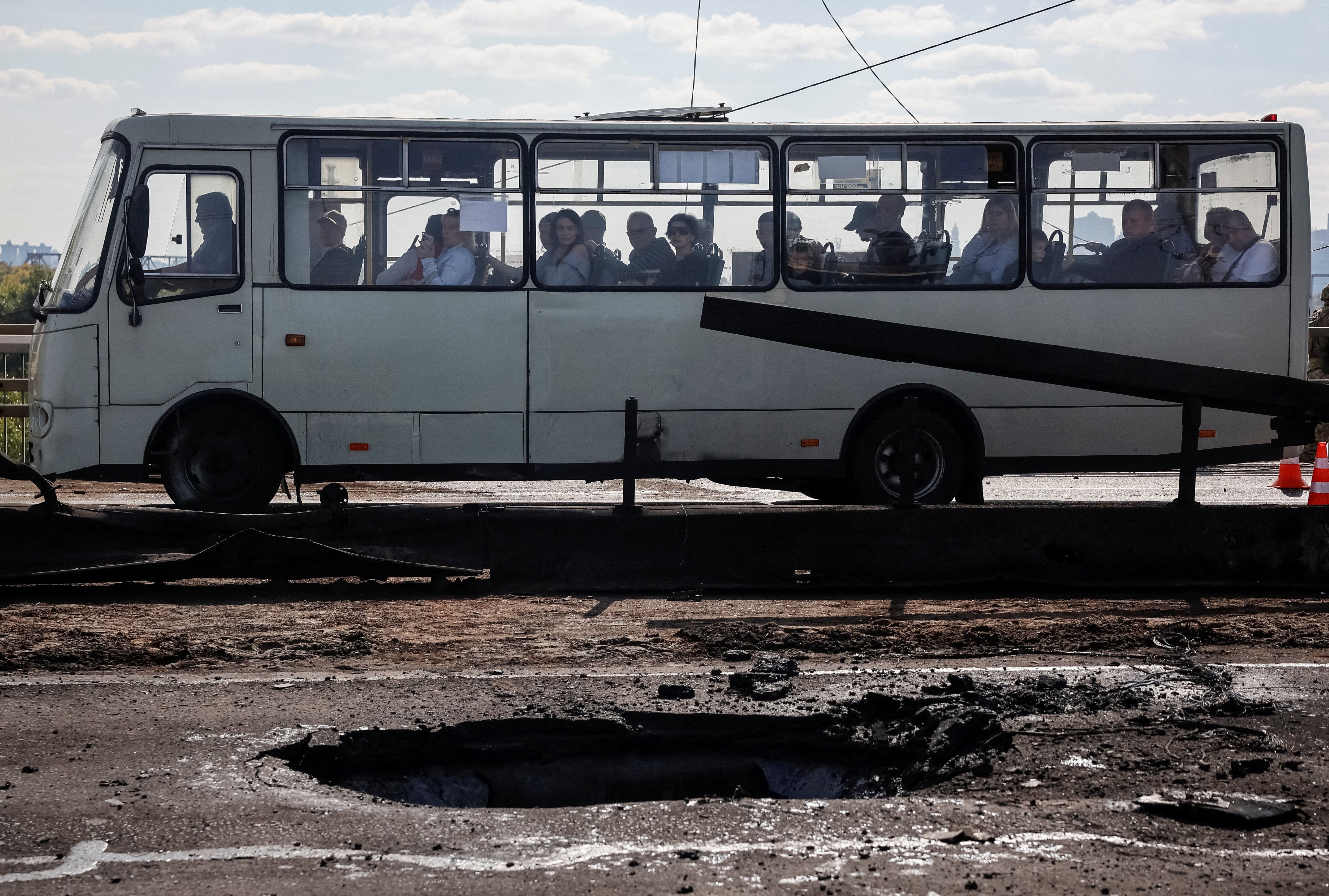 The uncertainty of families of the 280,000 people missing in the war between Russia and Ukraine: ‘They must live with silence’