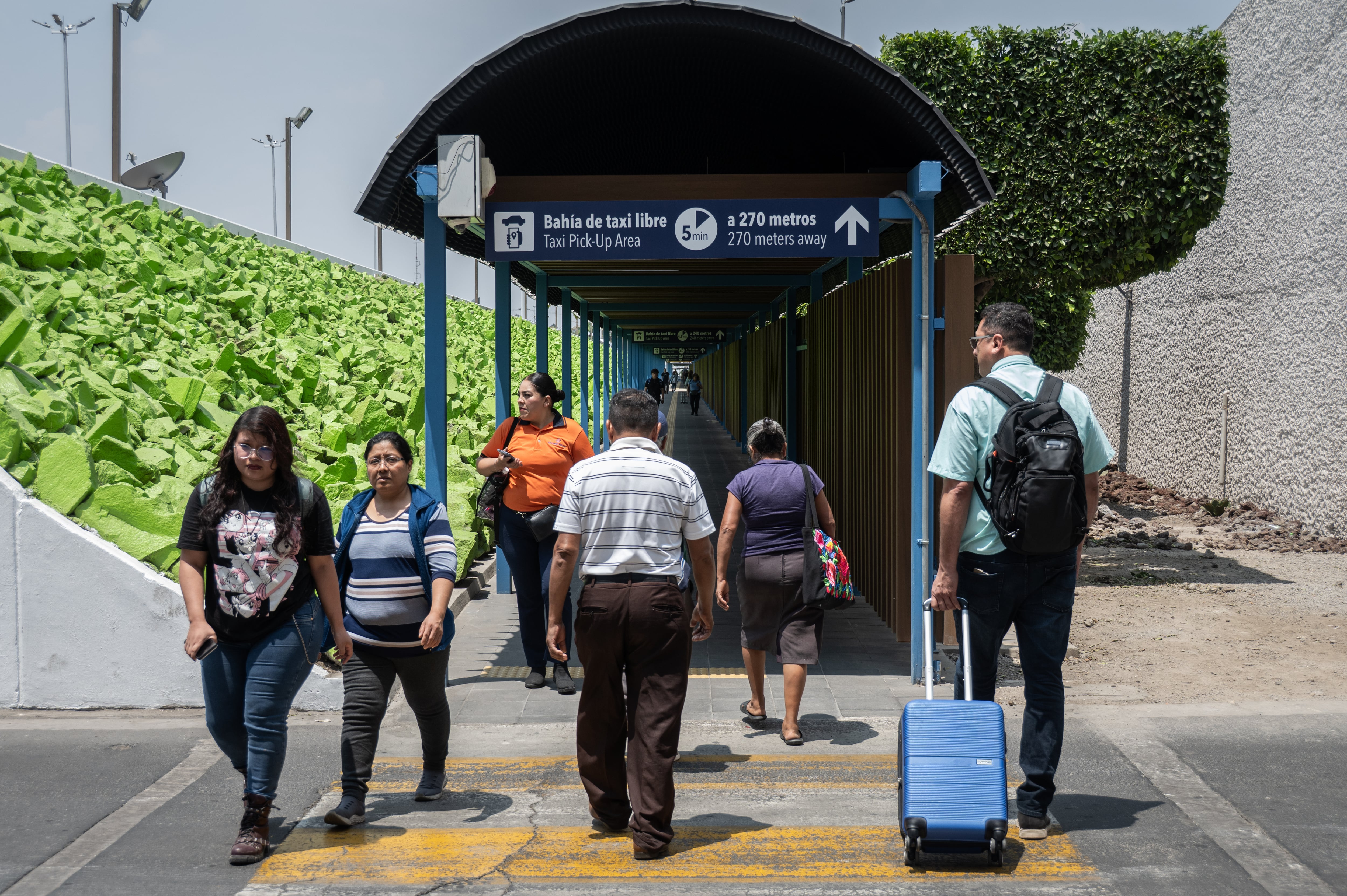MEXICO - AEROPUERTO CDMX - TAXIS - UBER