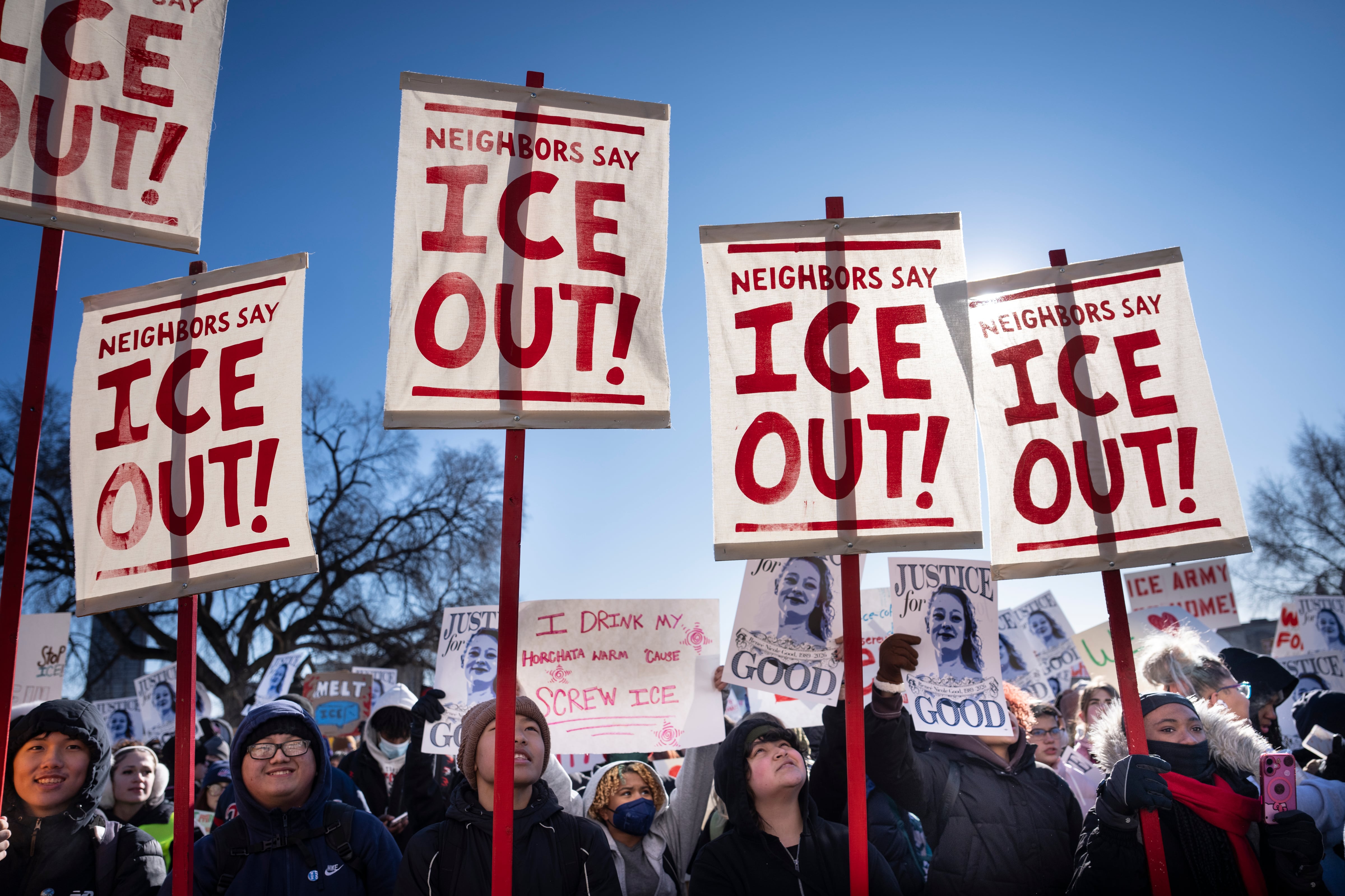 In the US, ICE arrests at school bus stops spark fear as students return to class