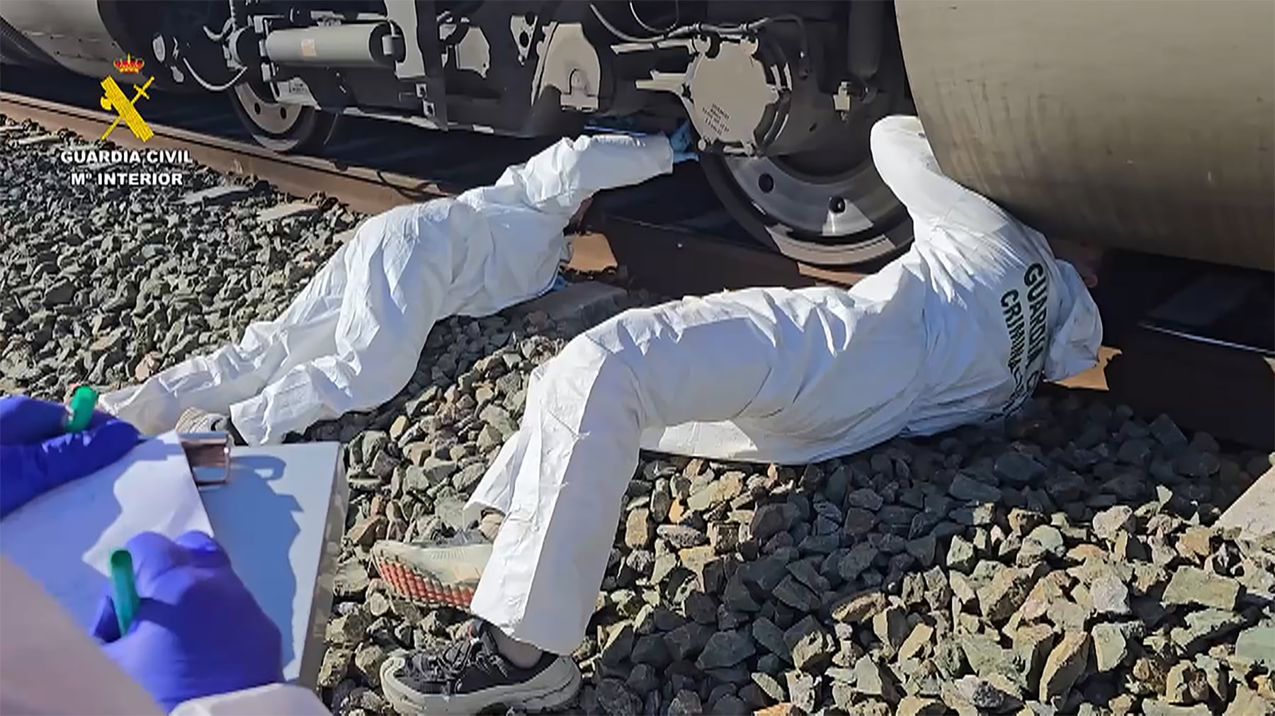 Investigation into rail tragedy in Spain finds marks of broken track on the derailed train